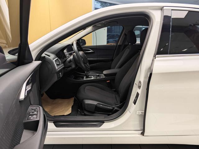 BMW 1 Series 2018 car image #14