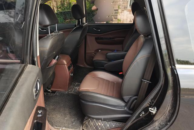 Forthing SX6 2017 car image #14