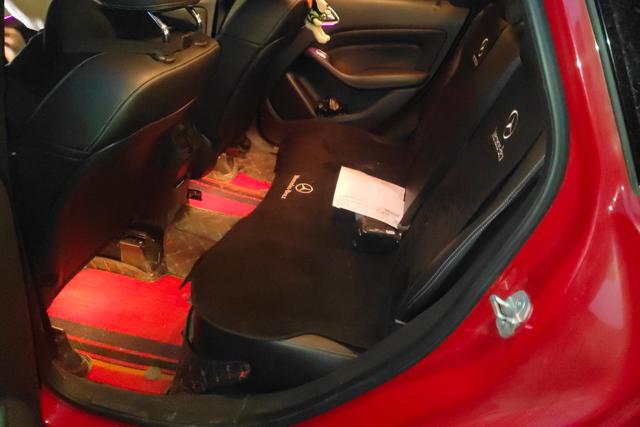 Mercedes-Benz B Class 2015 car image #14