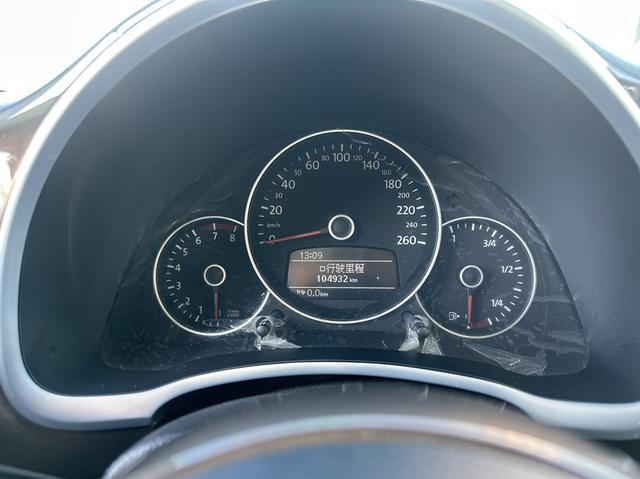 Volkswagen Beetle 2012 изображение автомобиля #14