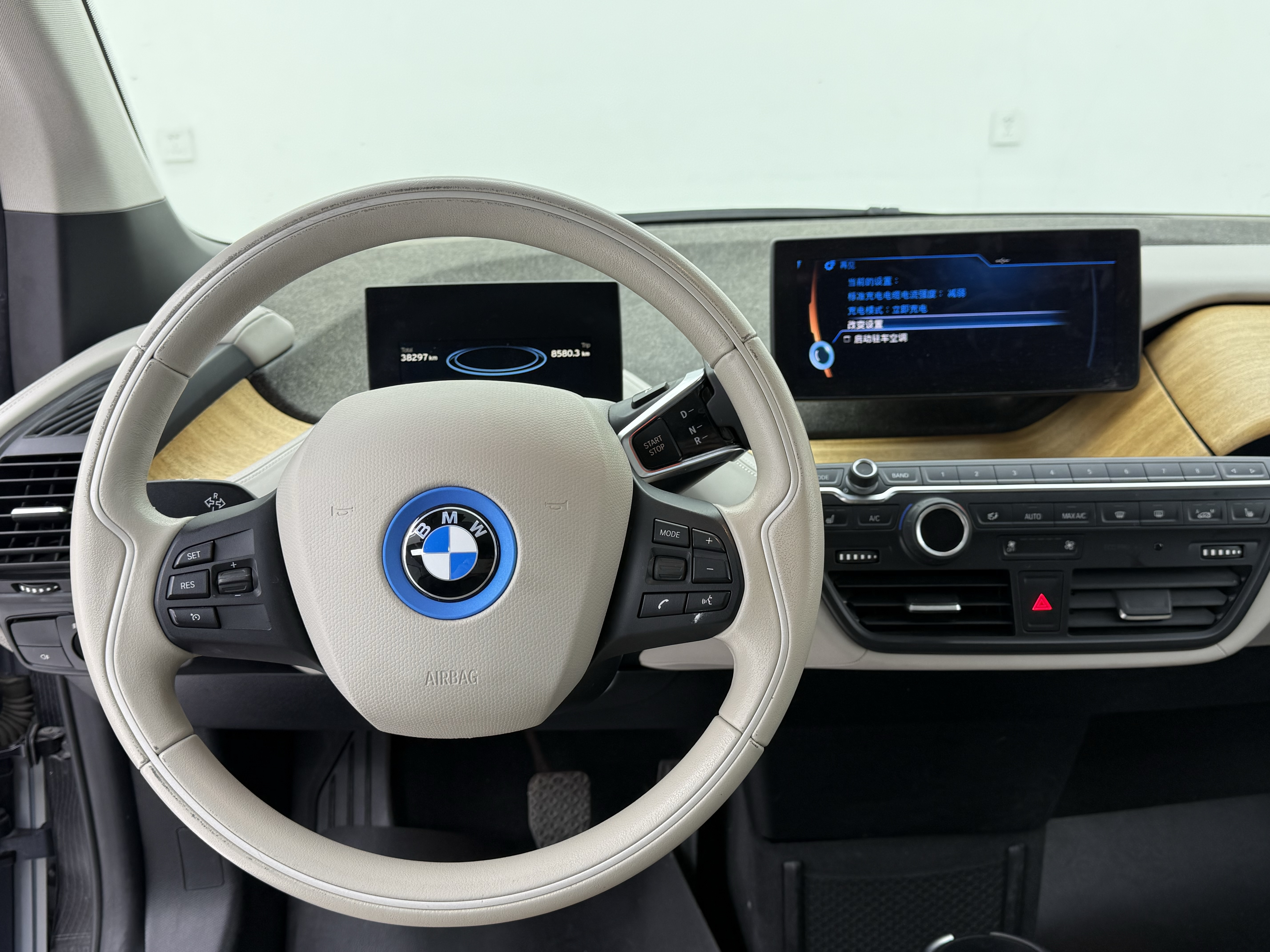 BMW i3 (Imported) 2016 #14 BMW i3 (Imported) 2016 صورة سيارة #14