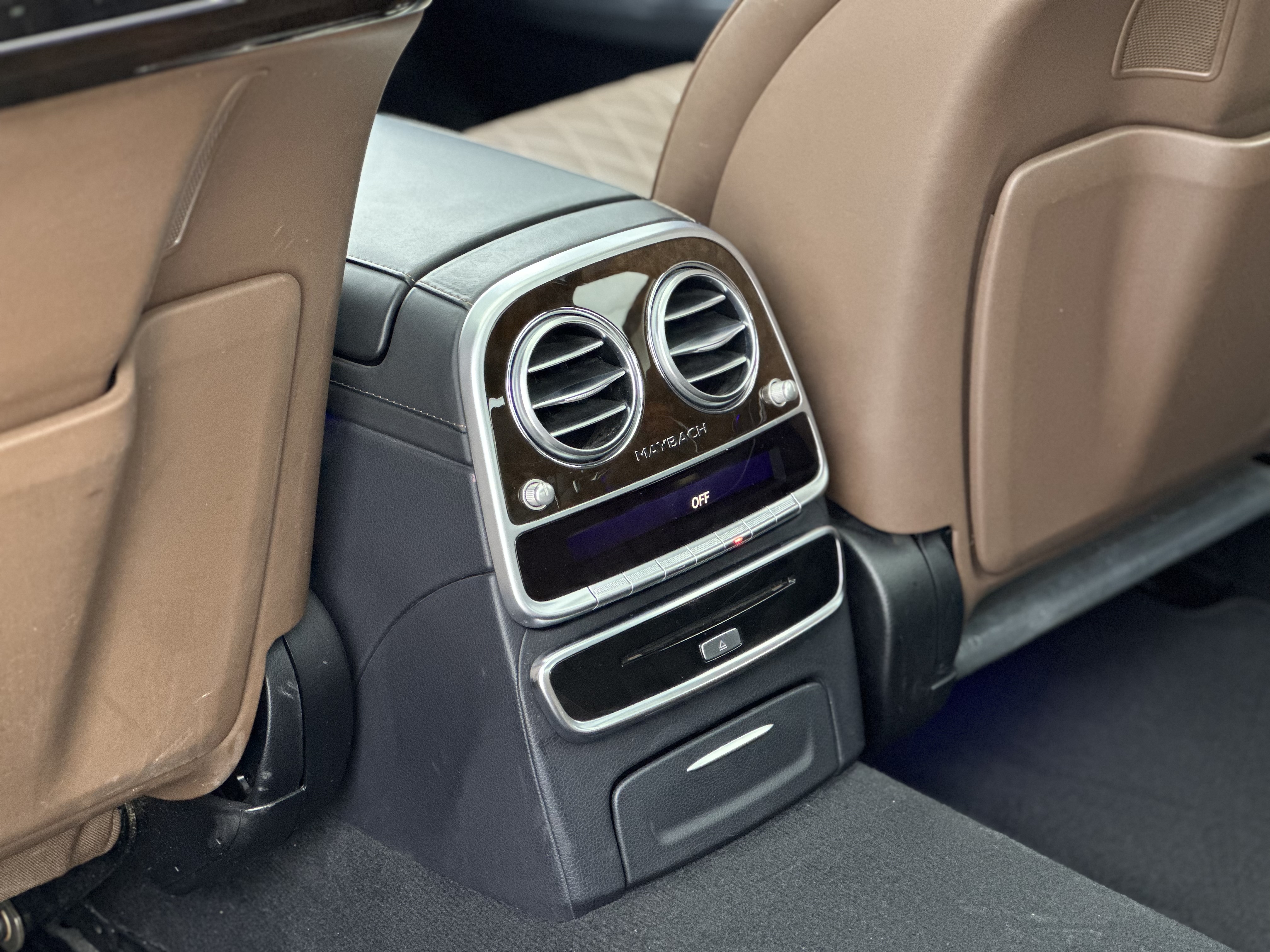 Mercedes-Benz Maybach S Class 2016 car image #14