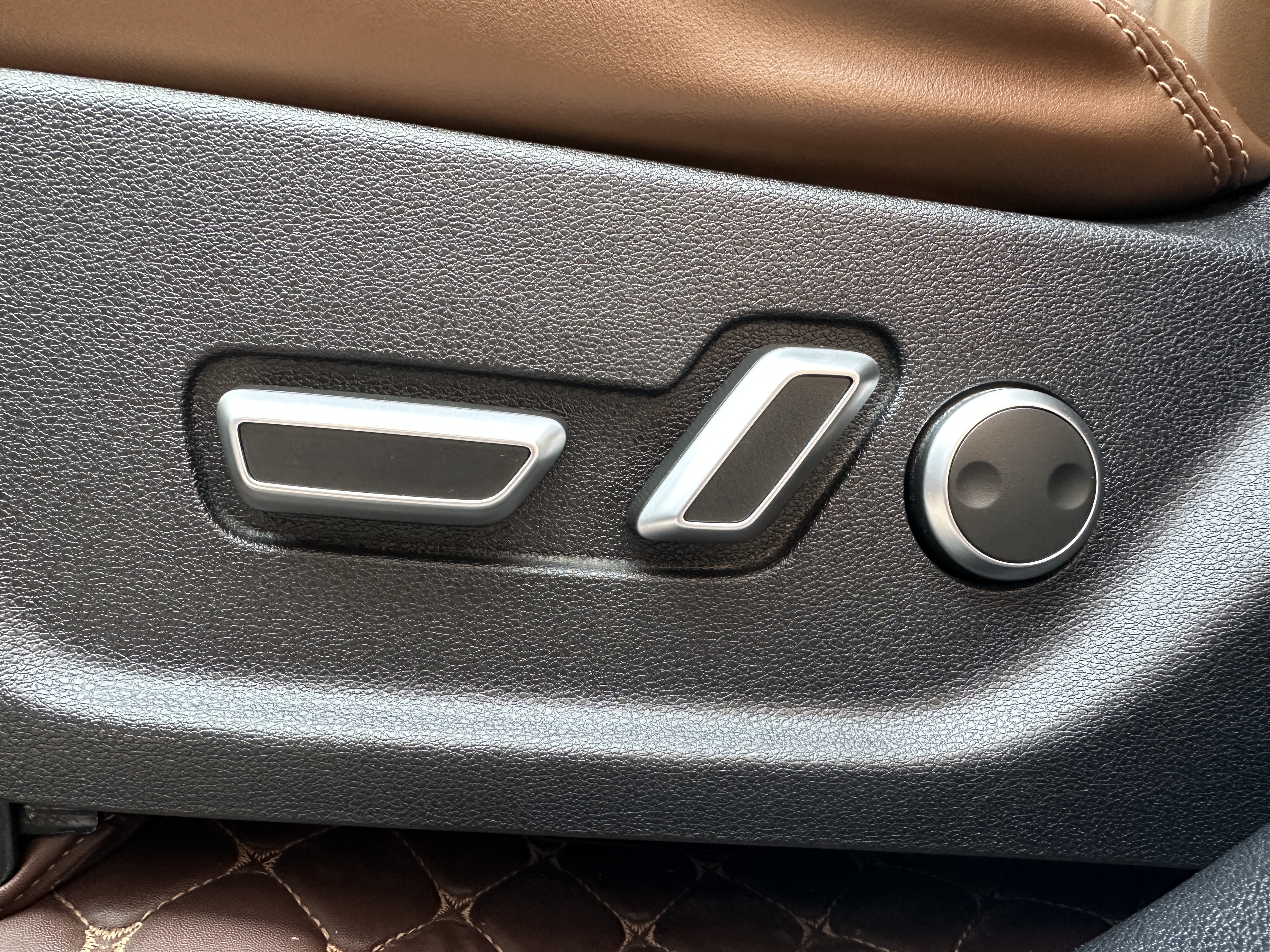 GEELY Boyue 2016 immagine di auto #14