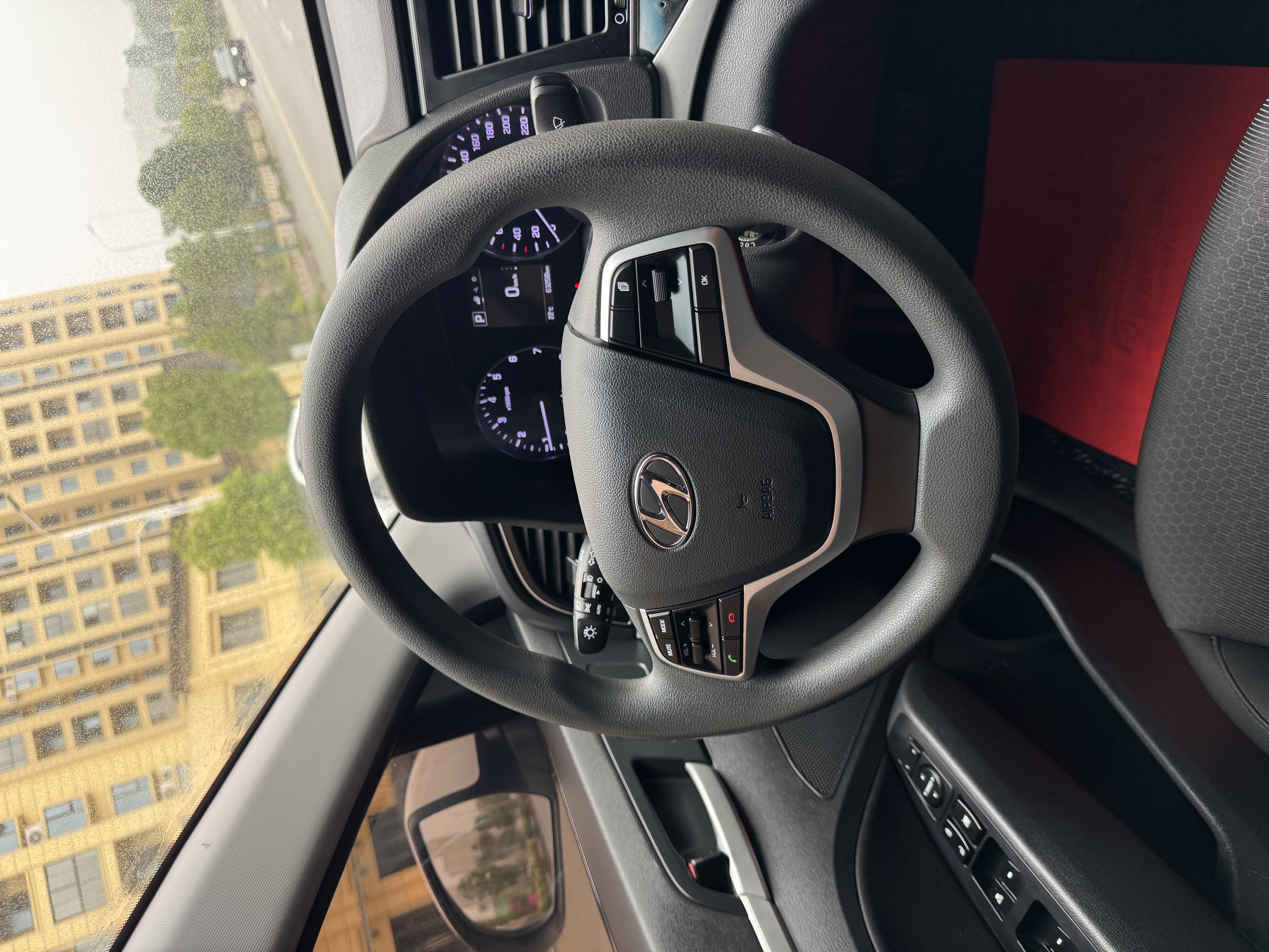 Hyundai Elantra AD 2019 car image #14