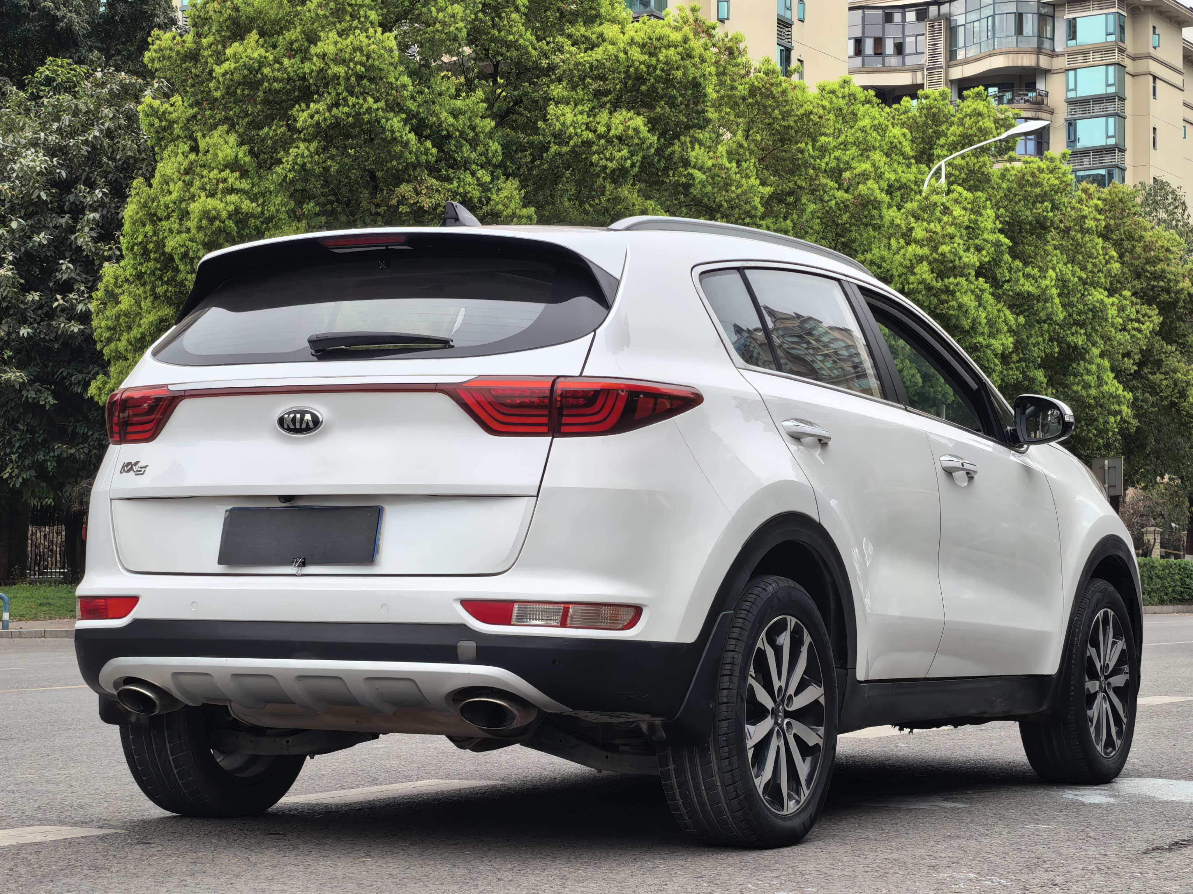 Kia KX5 2017 صورة سيارة #14