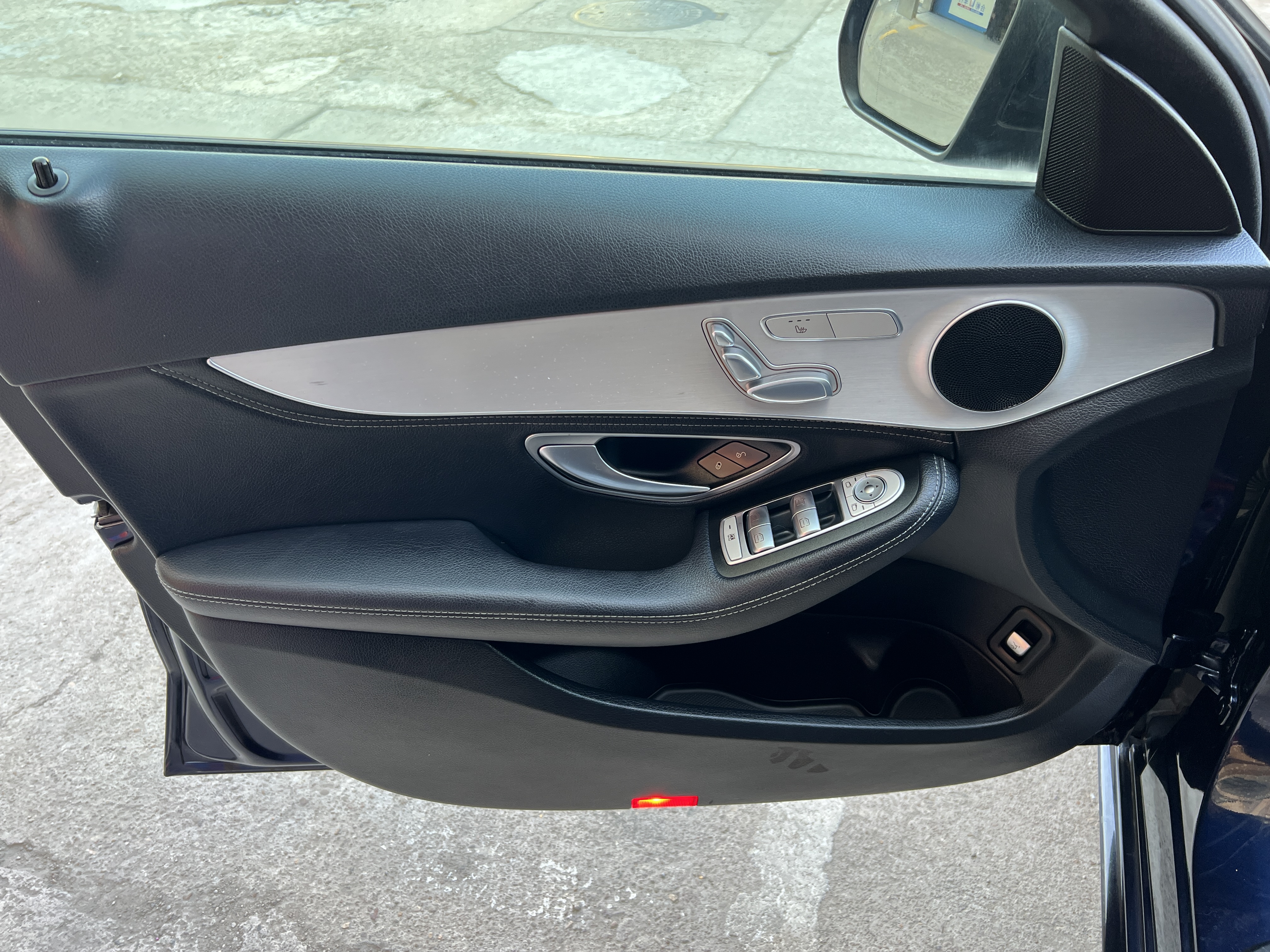 Mercedes-Benz C Class 2016 immagine di auto #14