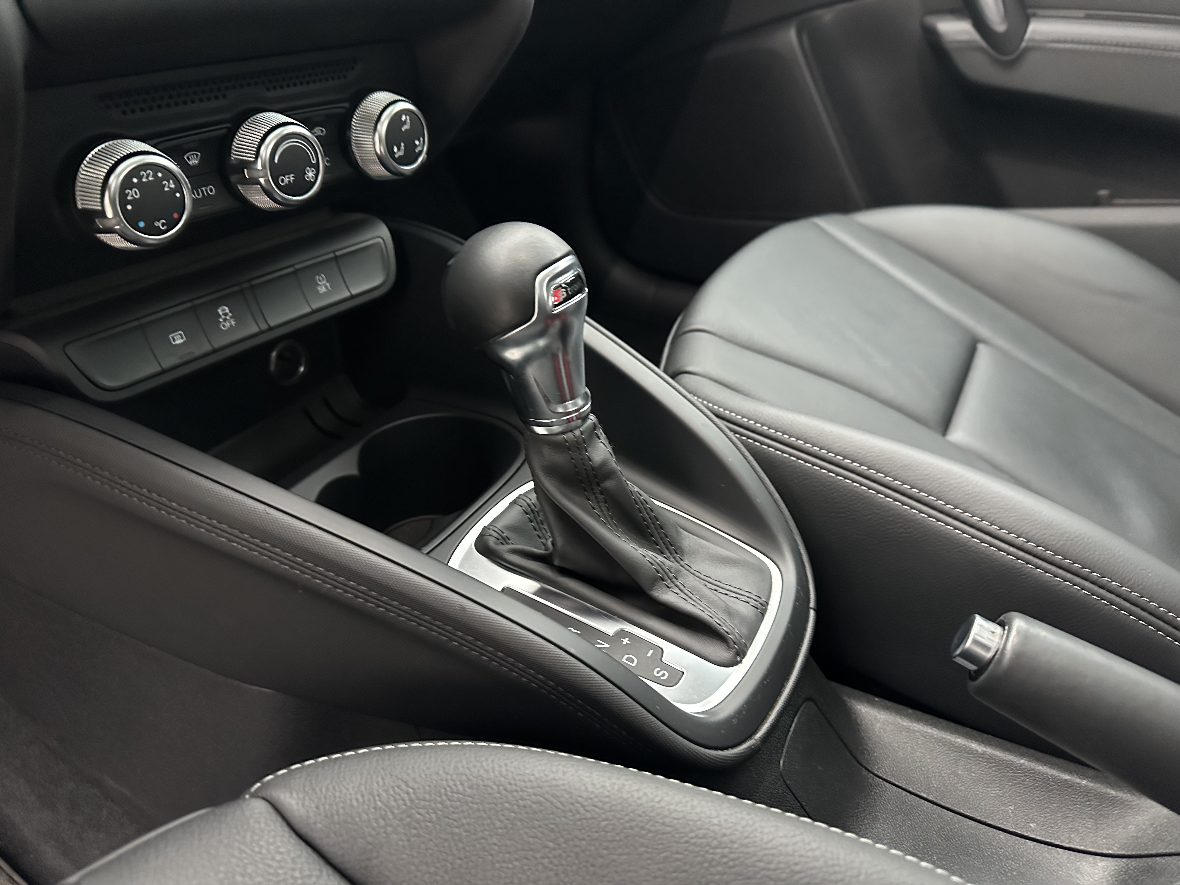 Audi A1 2013 car image #14
