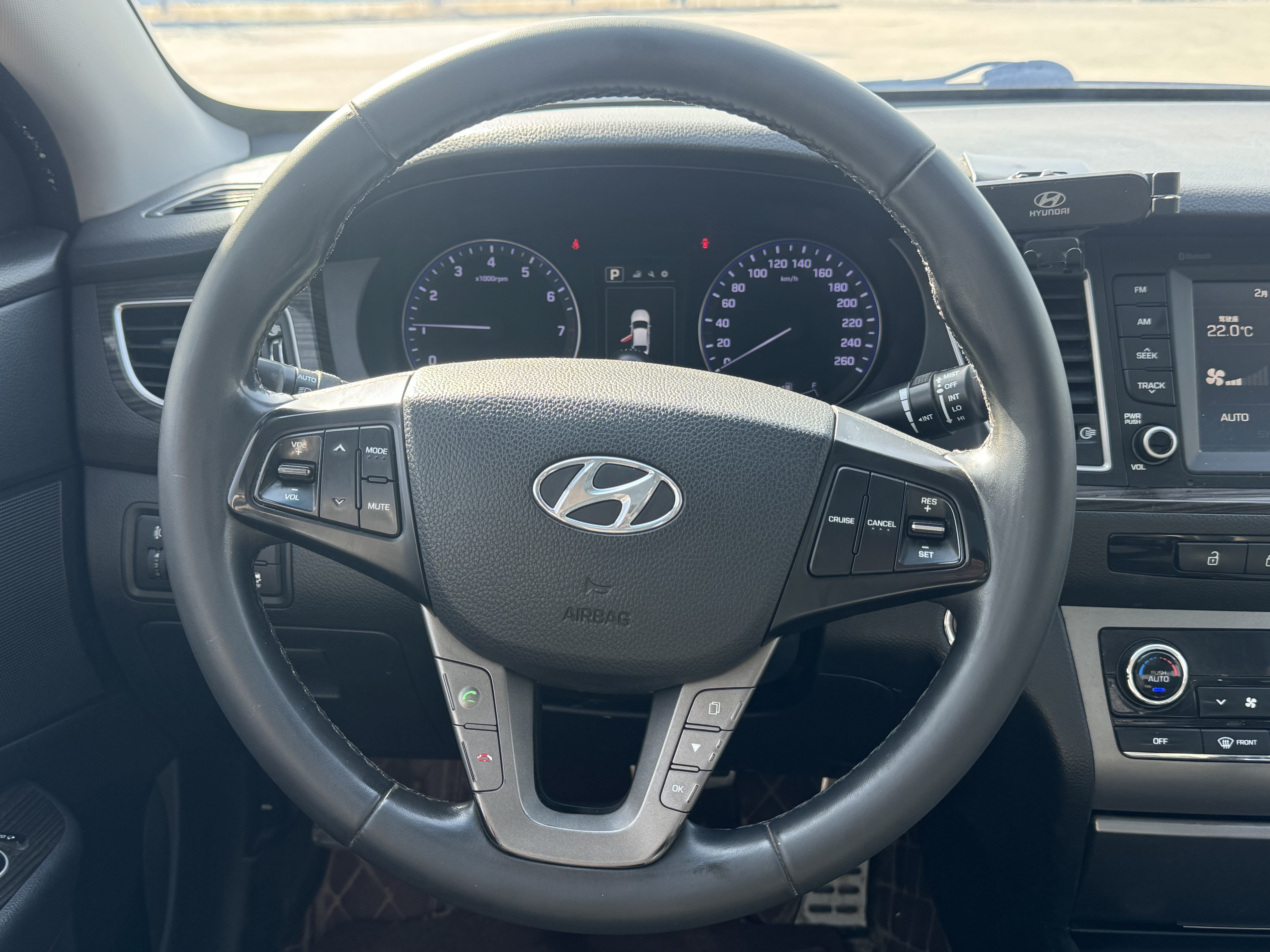 Hyundai Mistra 2016 car image #14