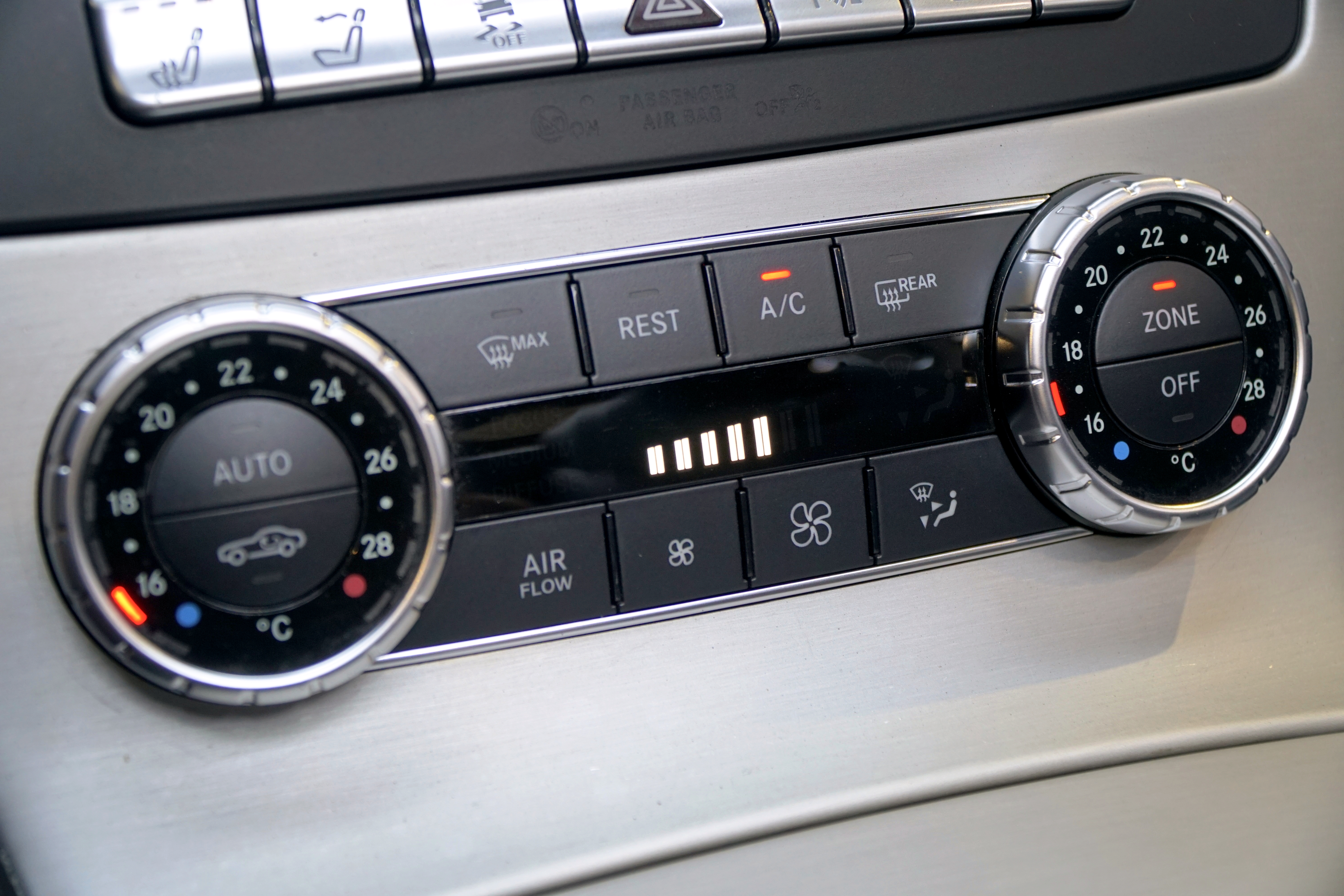 Mercedes-Benz SL Class 2013 car image #14