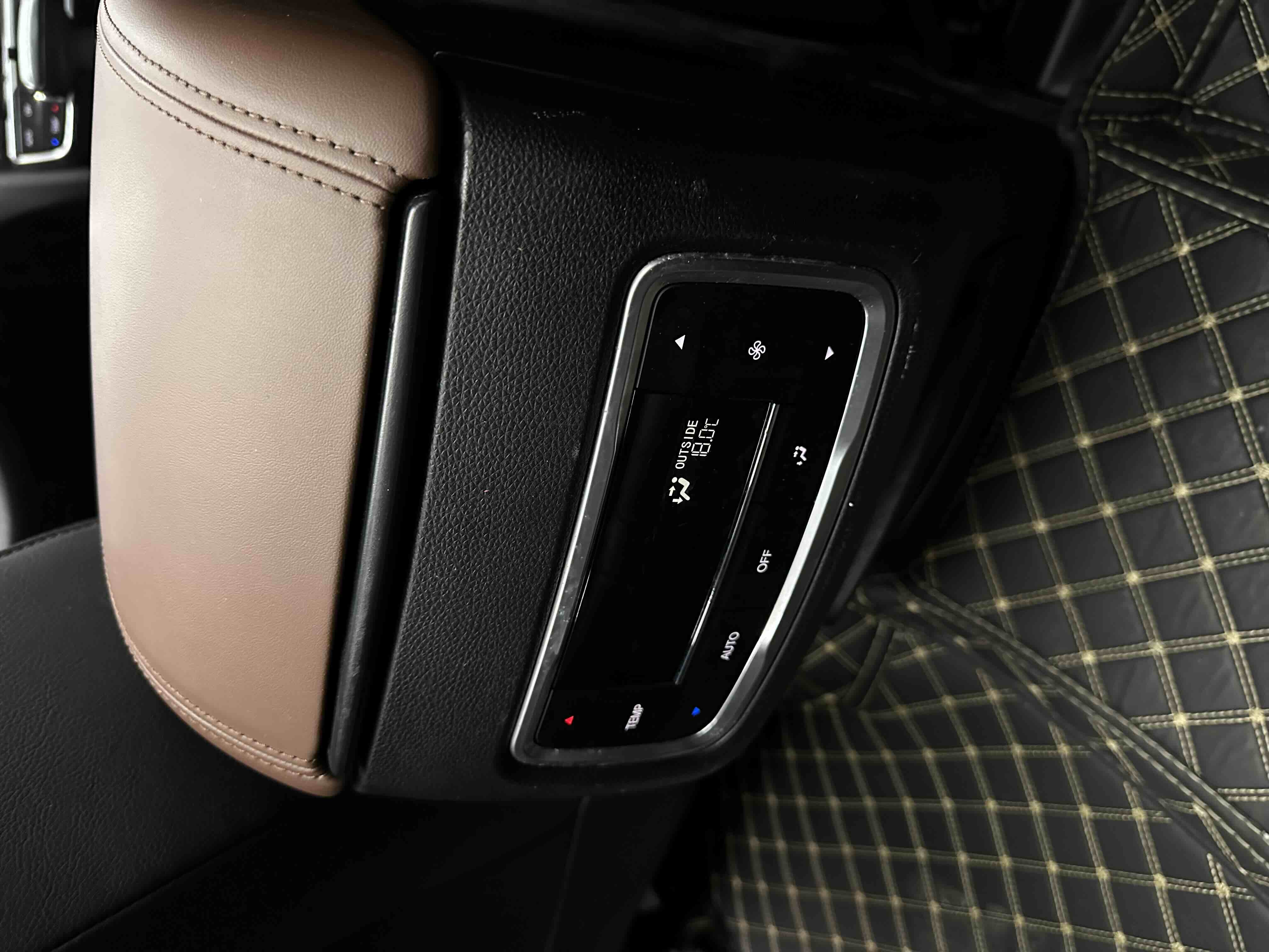 GAC Trumpchi GS8 2017 car image #14