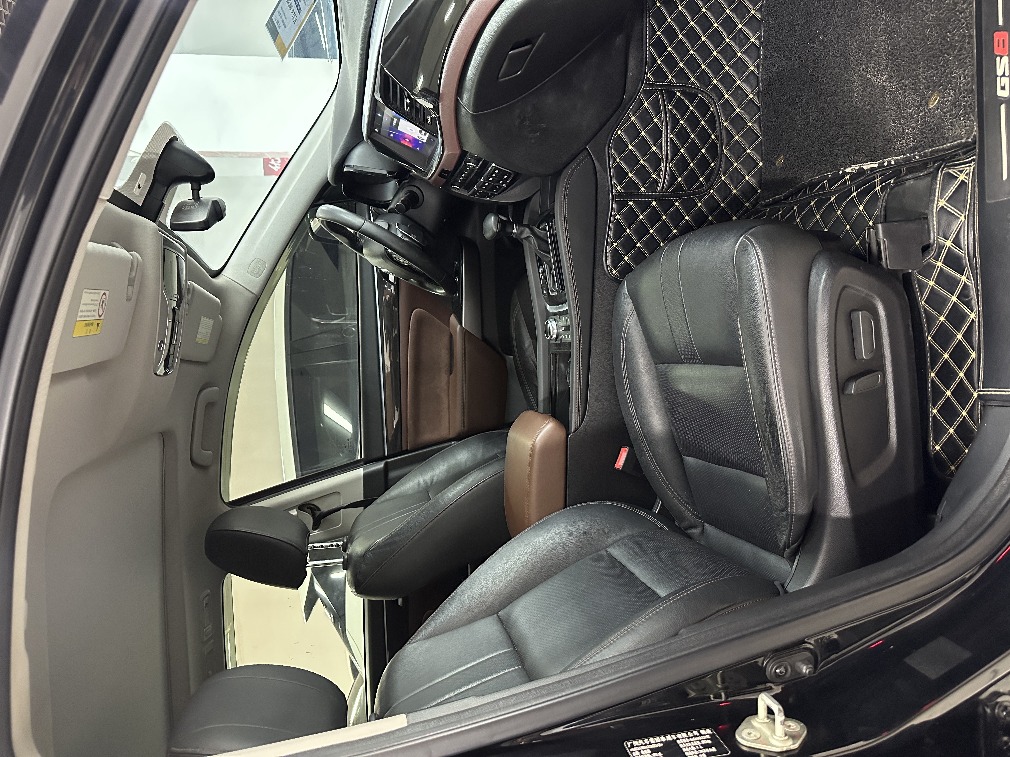 GAC Trumpchi GS8 2018 car image #14