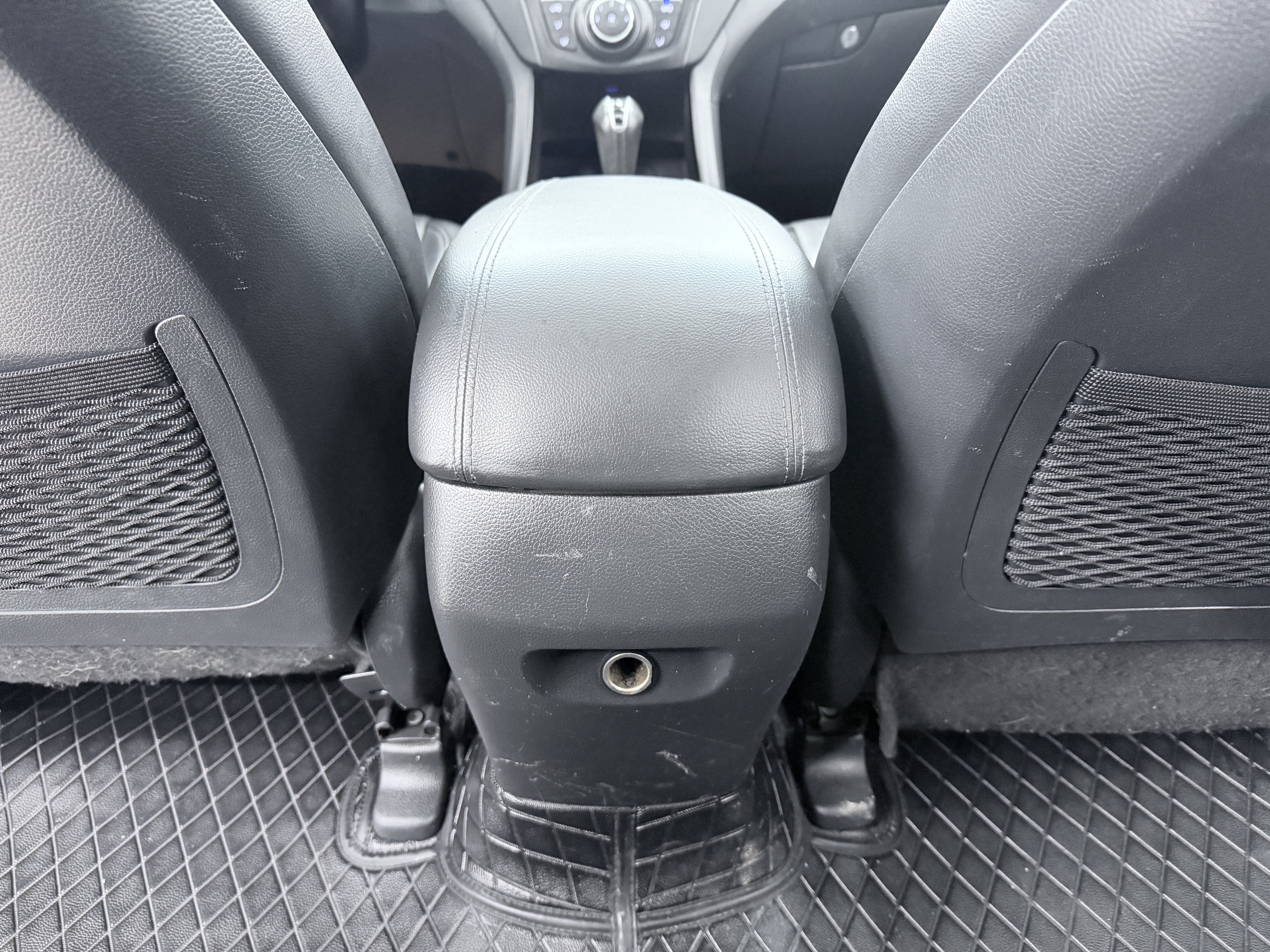 Hyundai Santa Fe 2015 car image #14