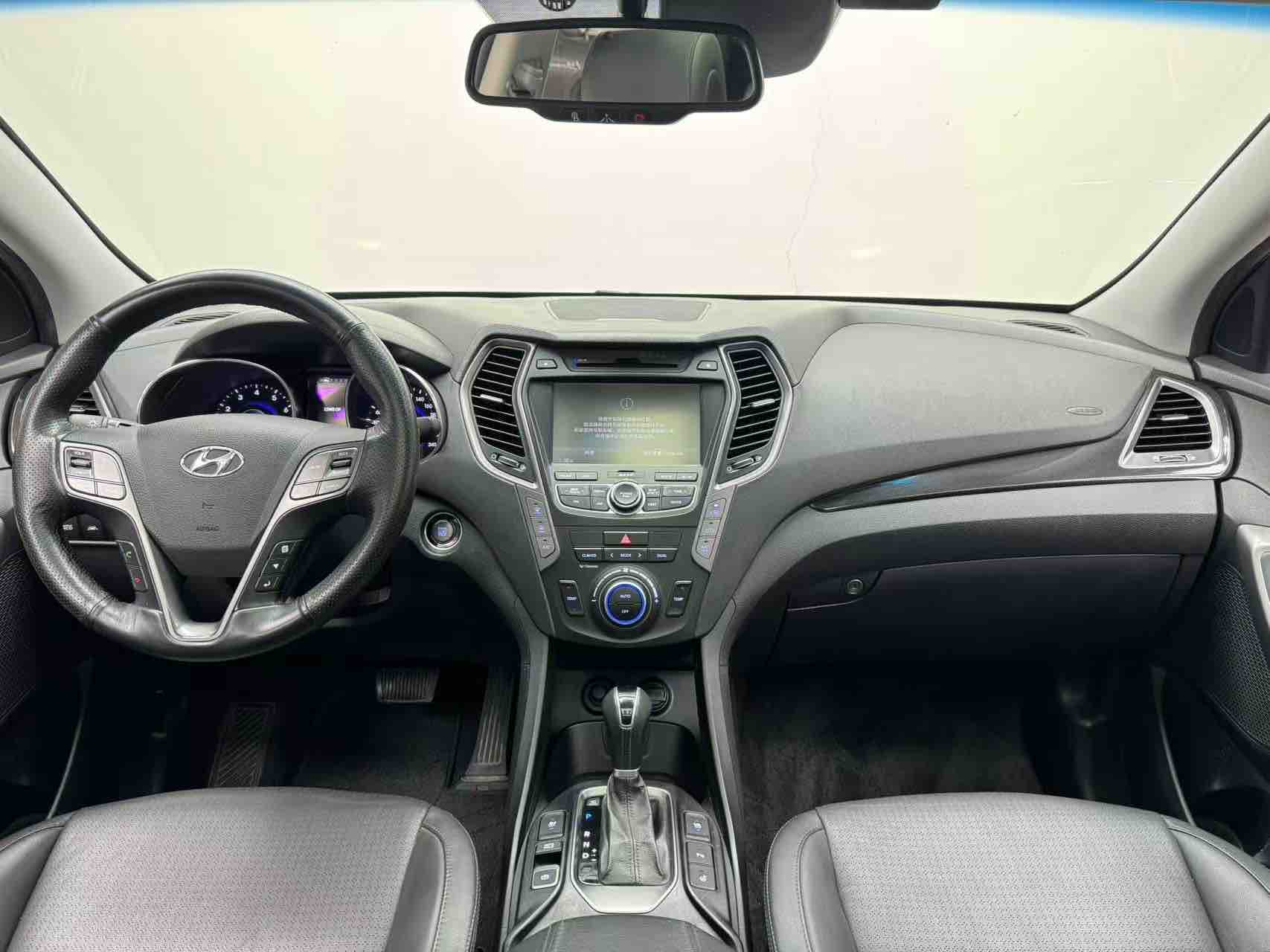 Hyundai Santa Fe (Imported) 2013 car image #14