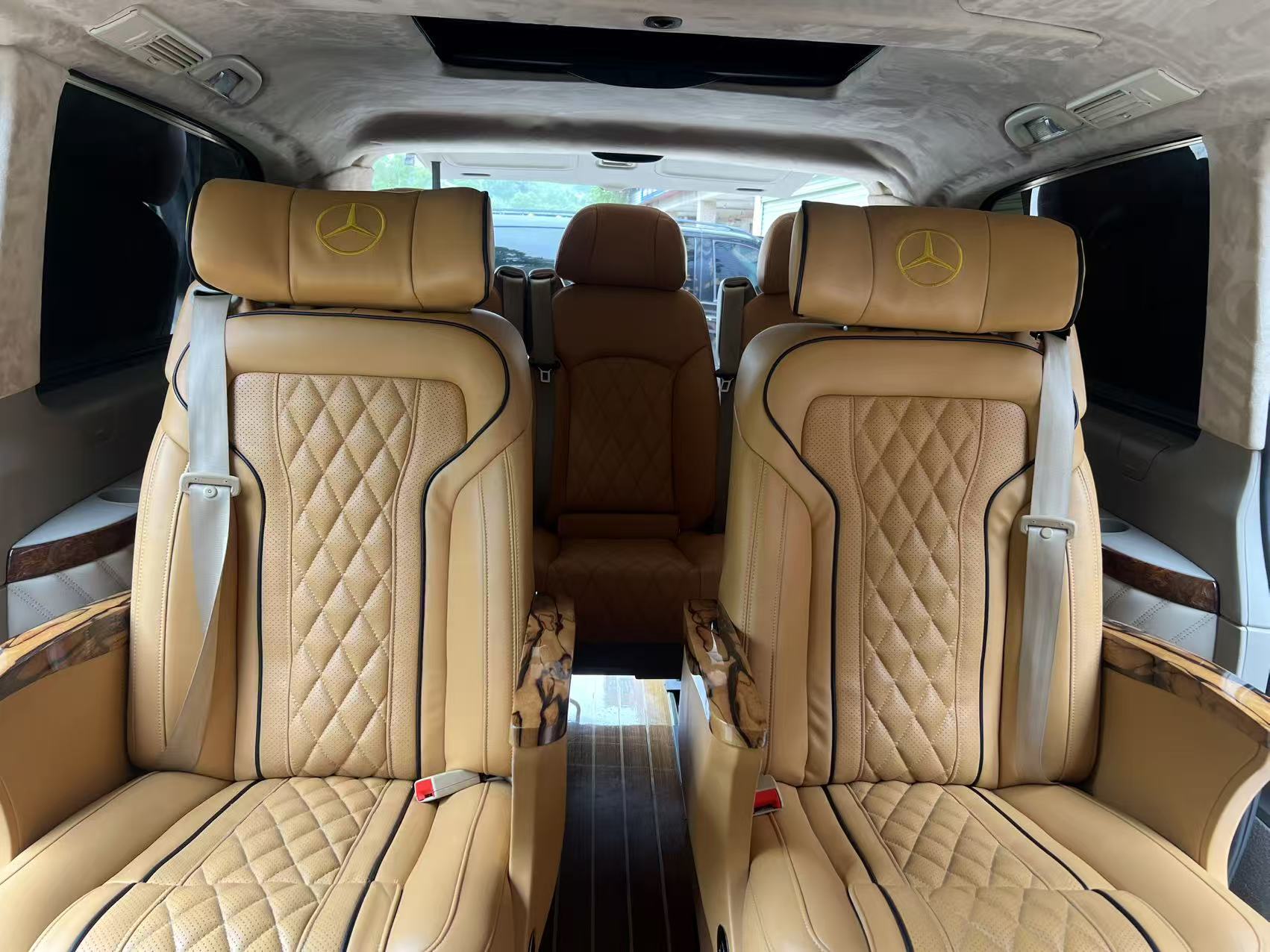 奔驰 唯雅诺 2014 汽车图片 #14