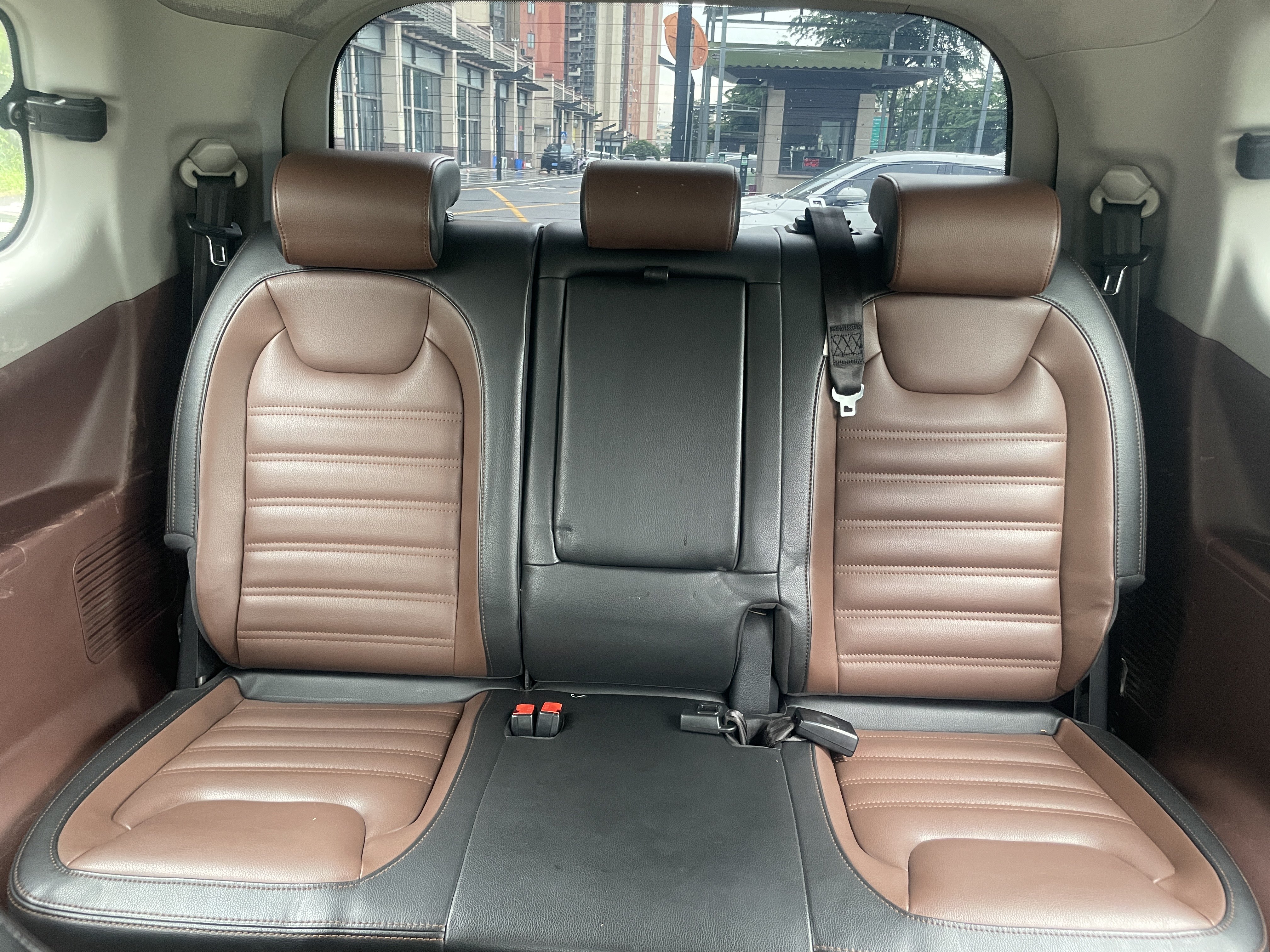 Forthing SX6 2016 car image #14