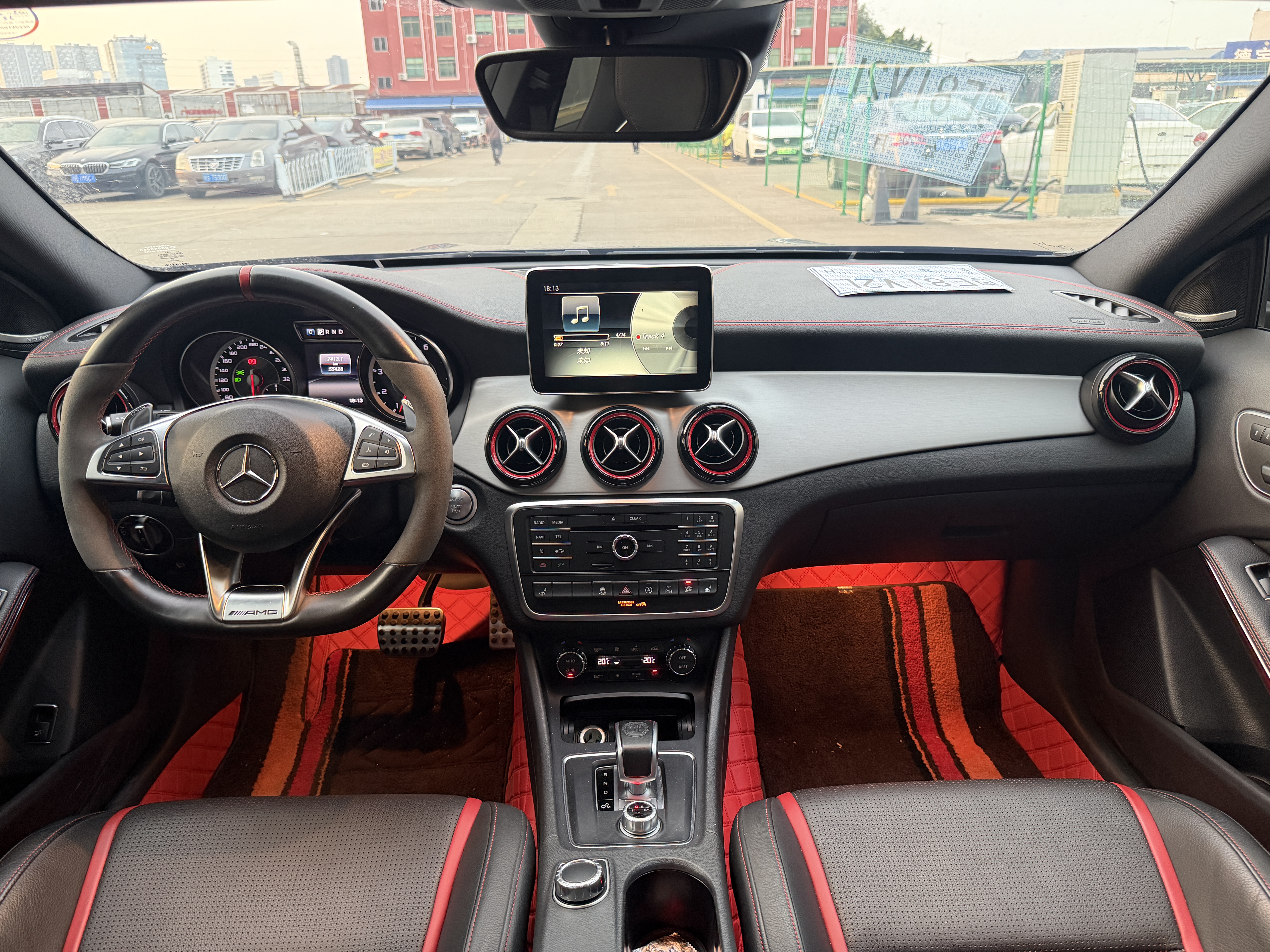 Mercedes-Benz GLA AMG 2016 car image #14