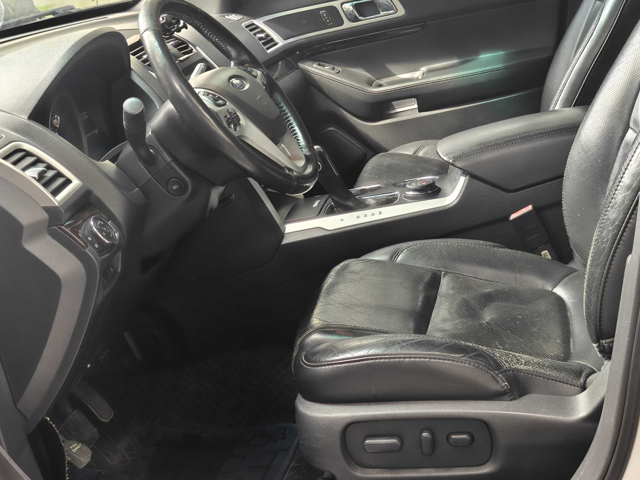 Ford Explorer (Imported) 2013 car image #14