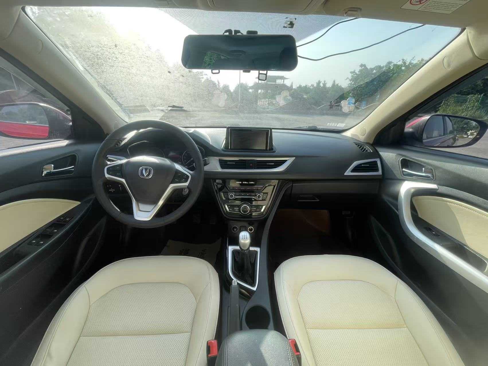 Changan Alsvin V7 2016 car image #14