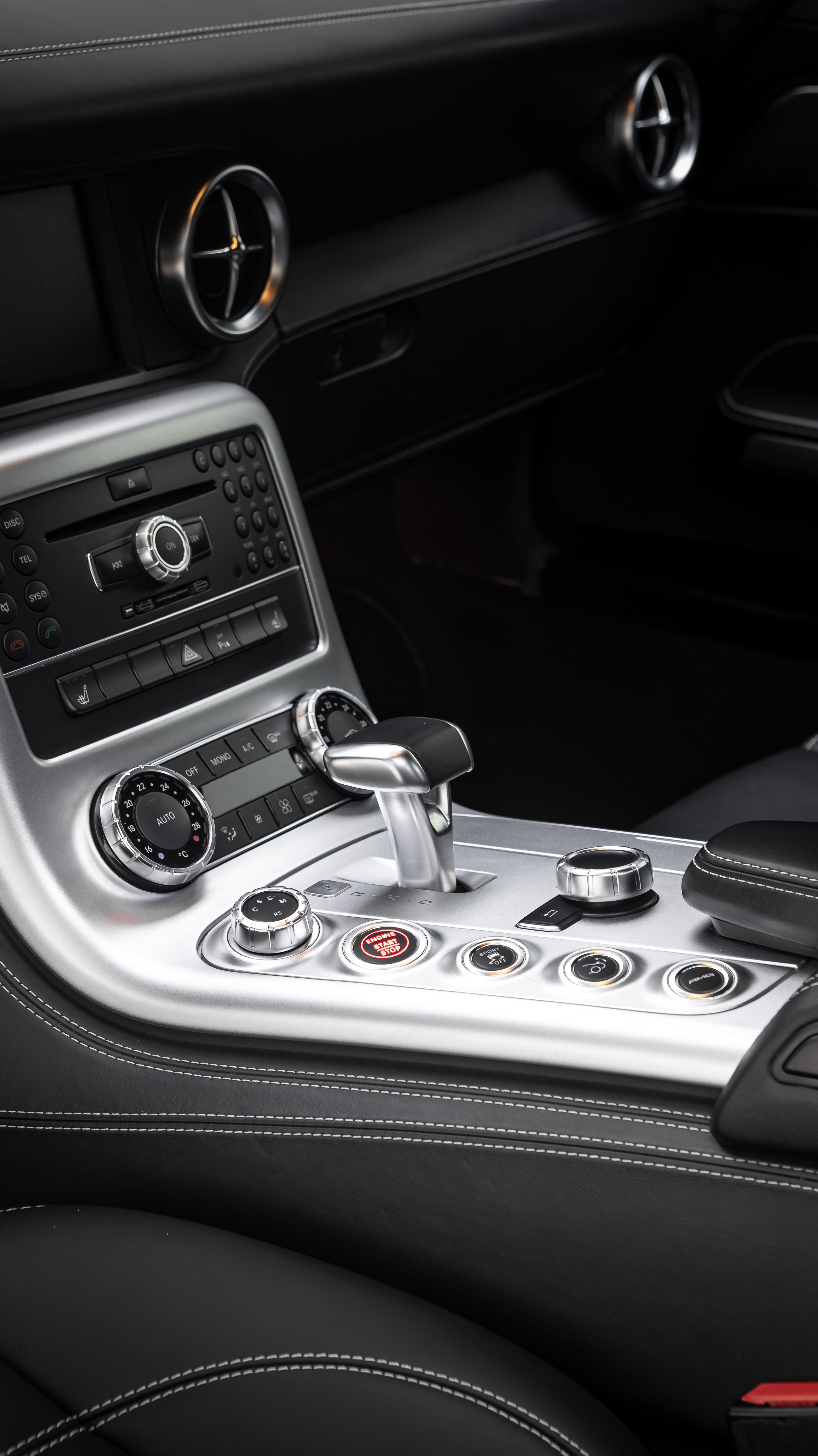 Mercedes-Benz SLS AMG 2015 #14 Mercedes-Benz SLS AMG 2015 car image #14