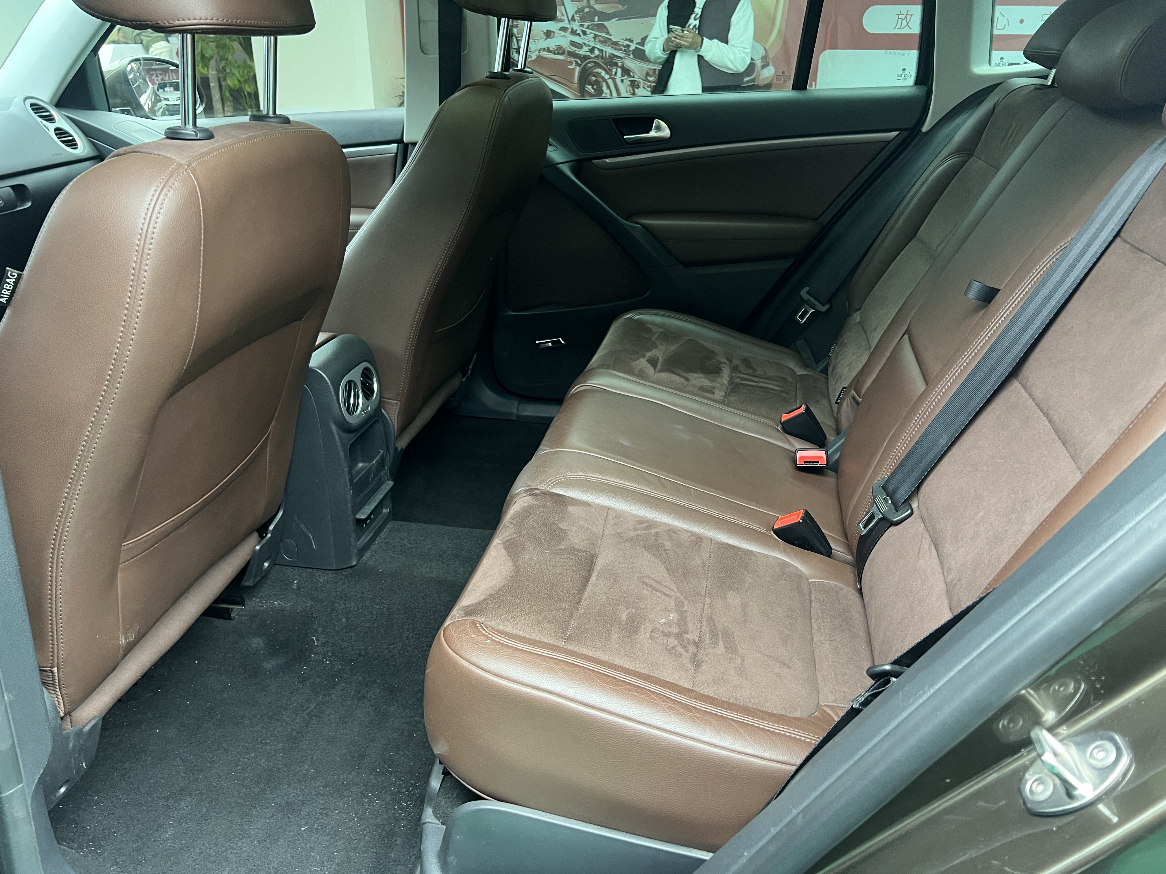 Volkswagen Tiguan 2014 car image #14