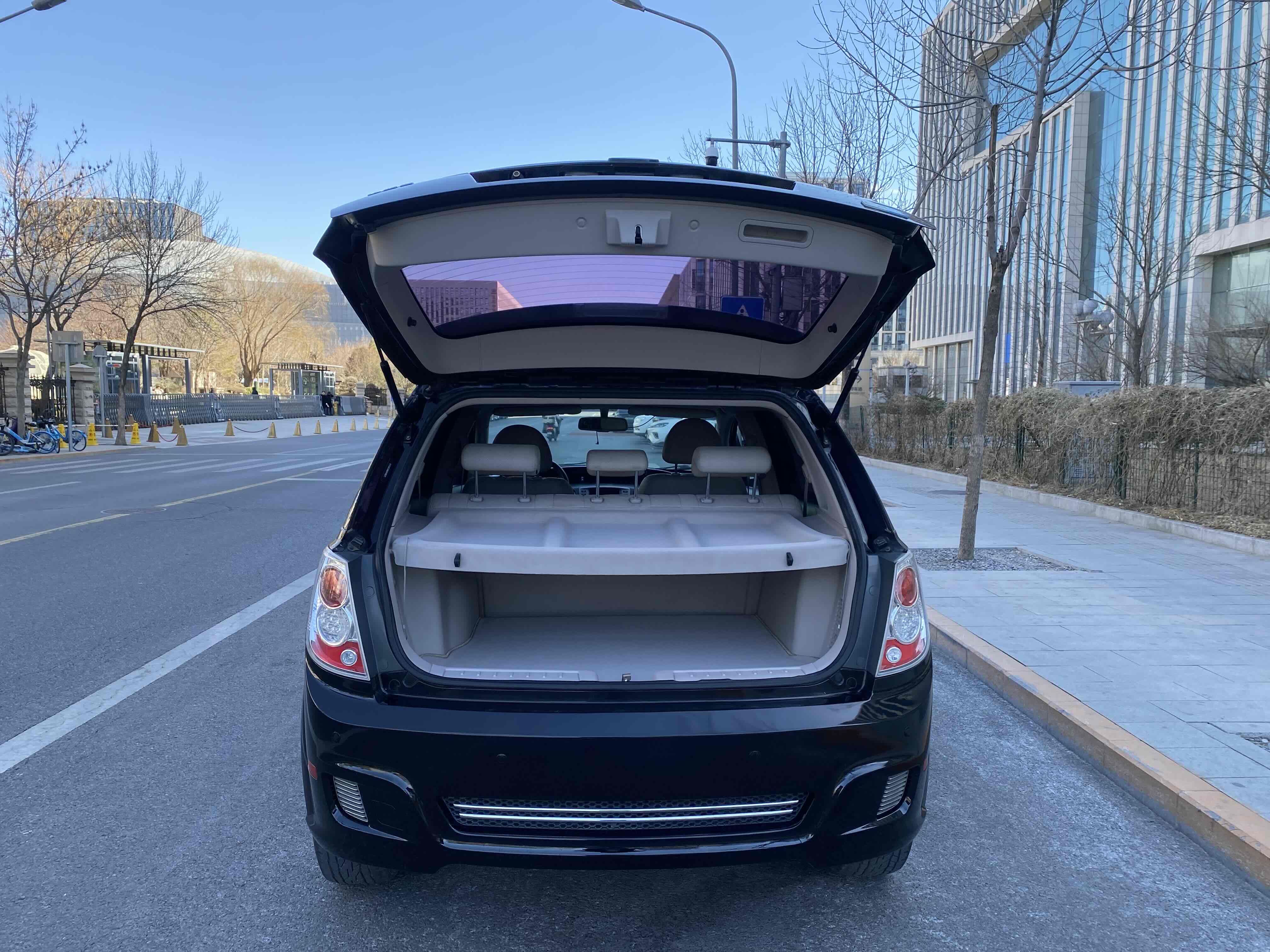 BYD e6 2014 car image #14