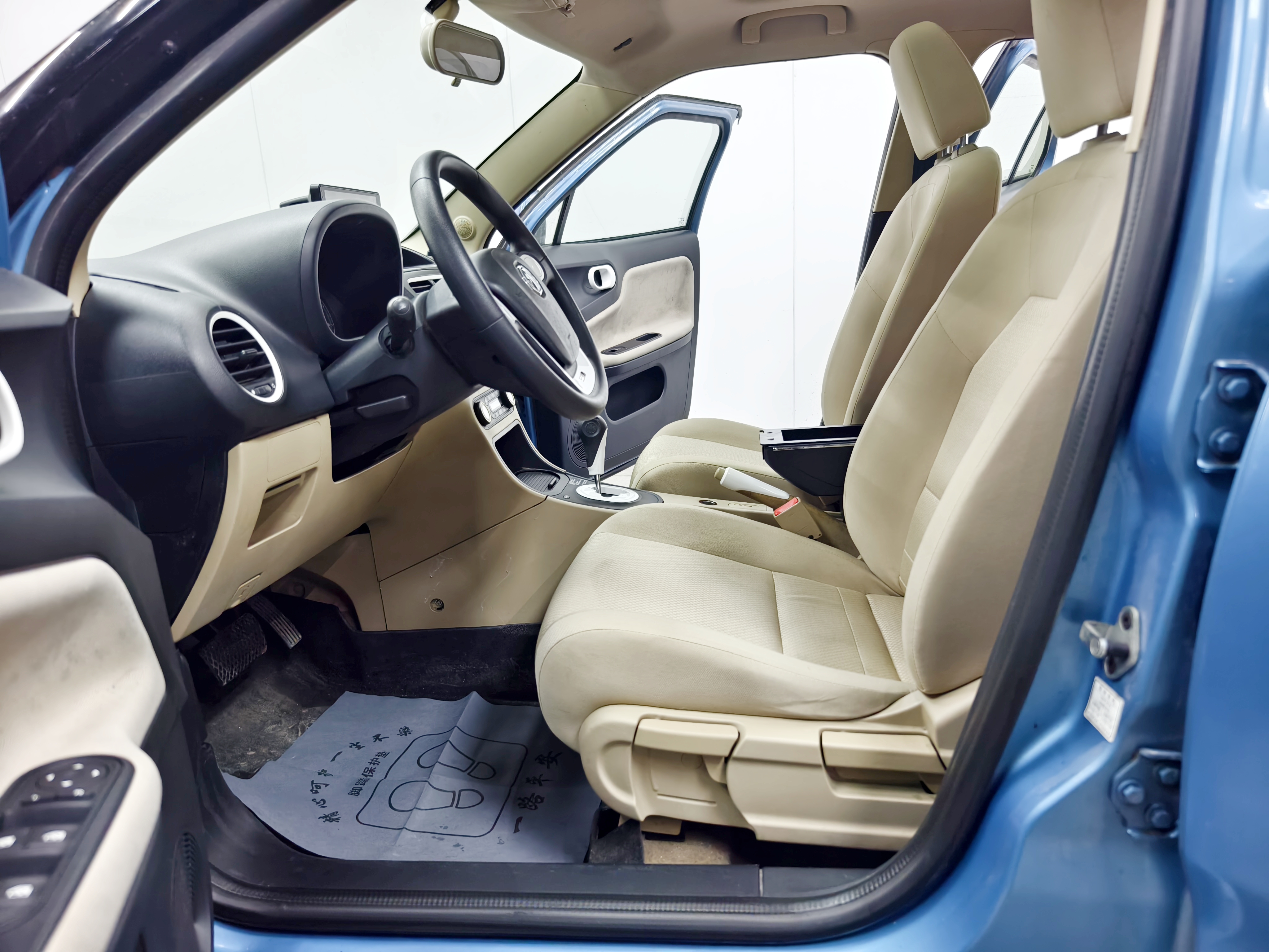 MG 3 2011 car image #14