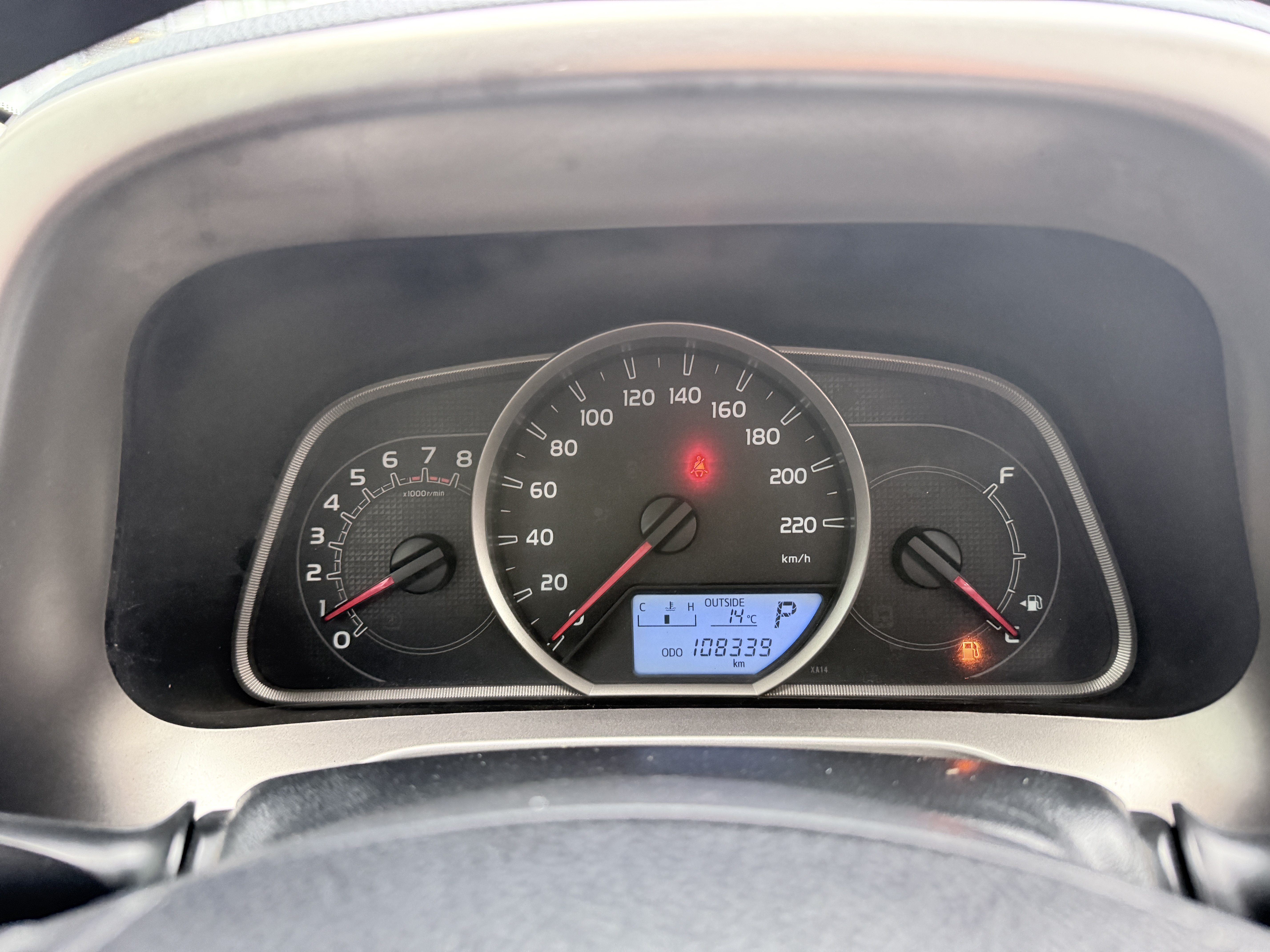 Toyota RAV4 2014 изображение автомобиля #14