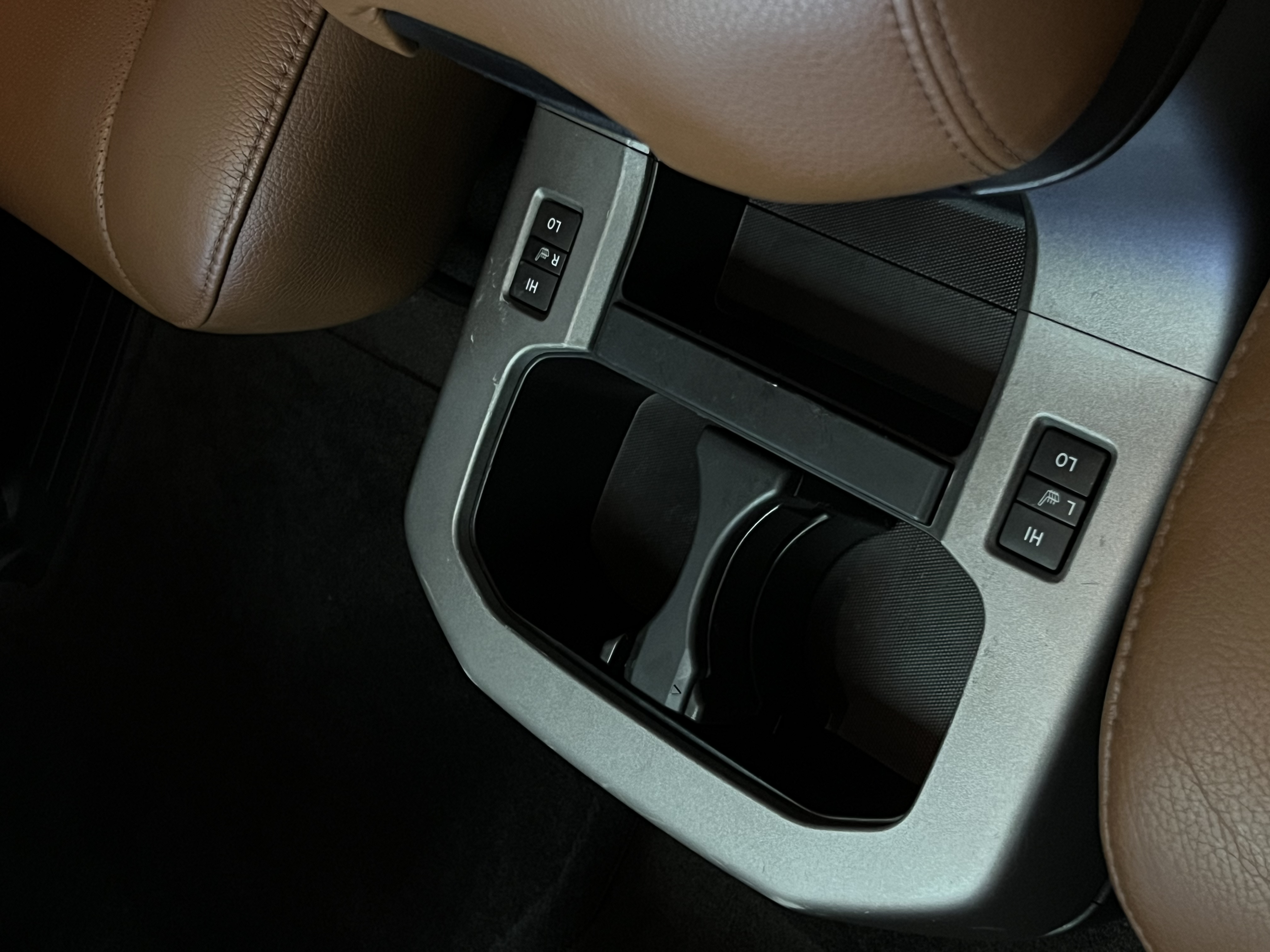 丰田 红杉 2011 汽车图片 #14