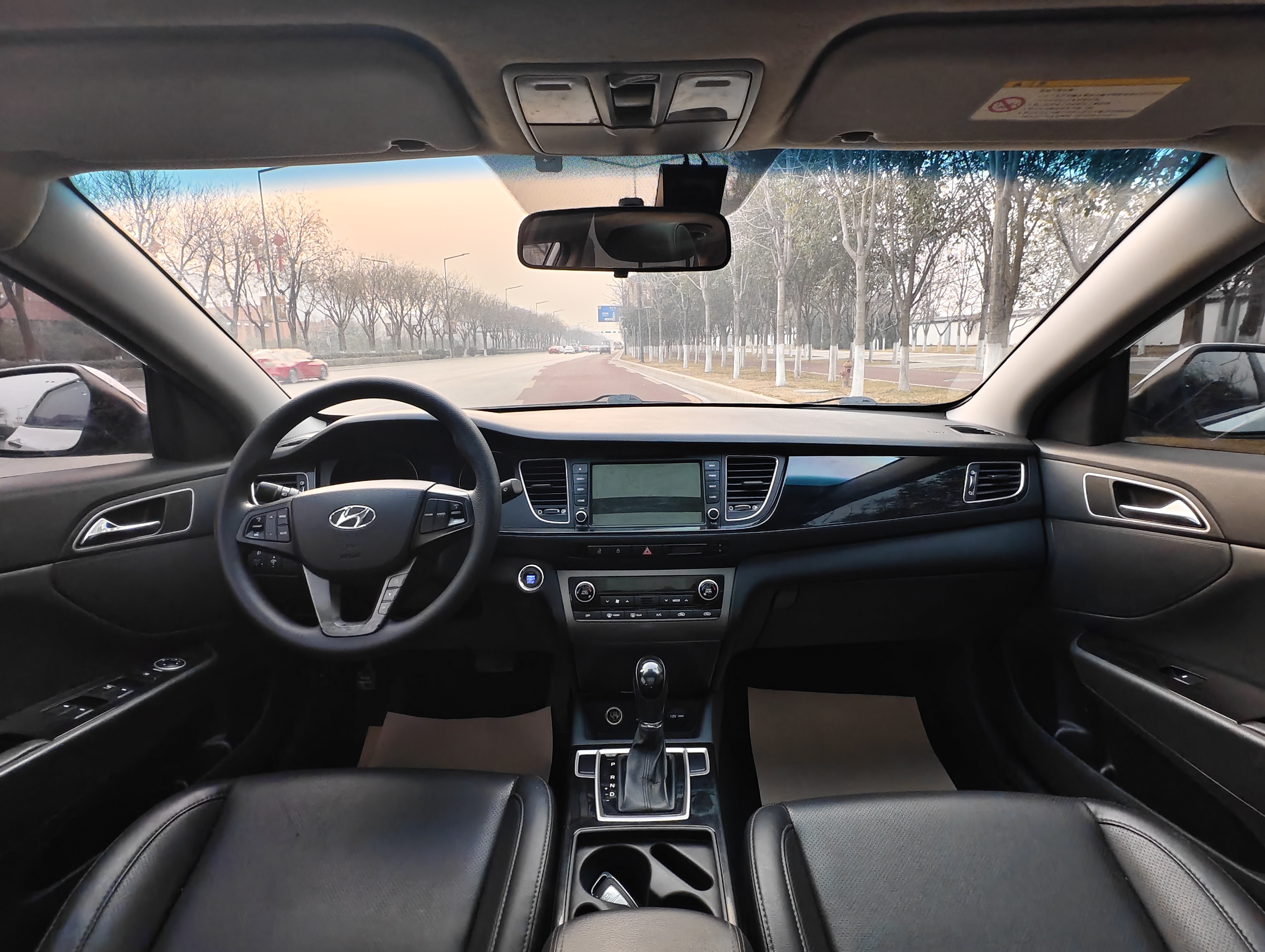 Hyundai Mistra 2015 #14 Hyundai Mistra 2015 car image #14