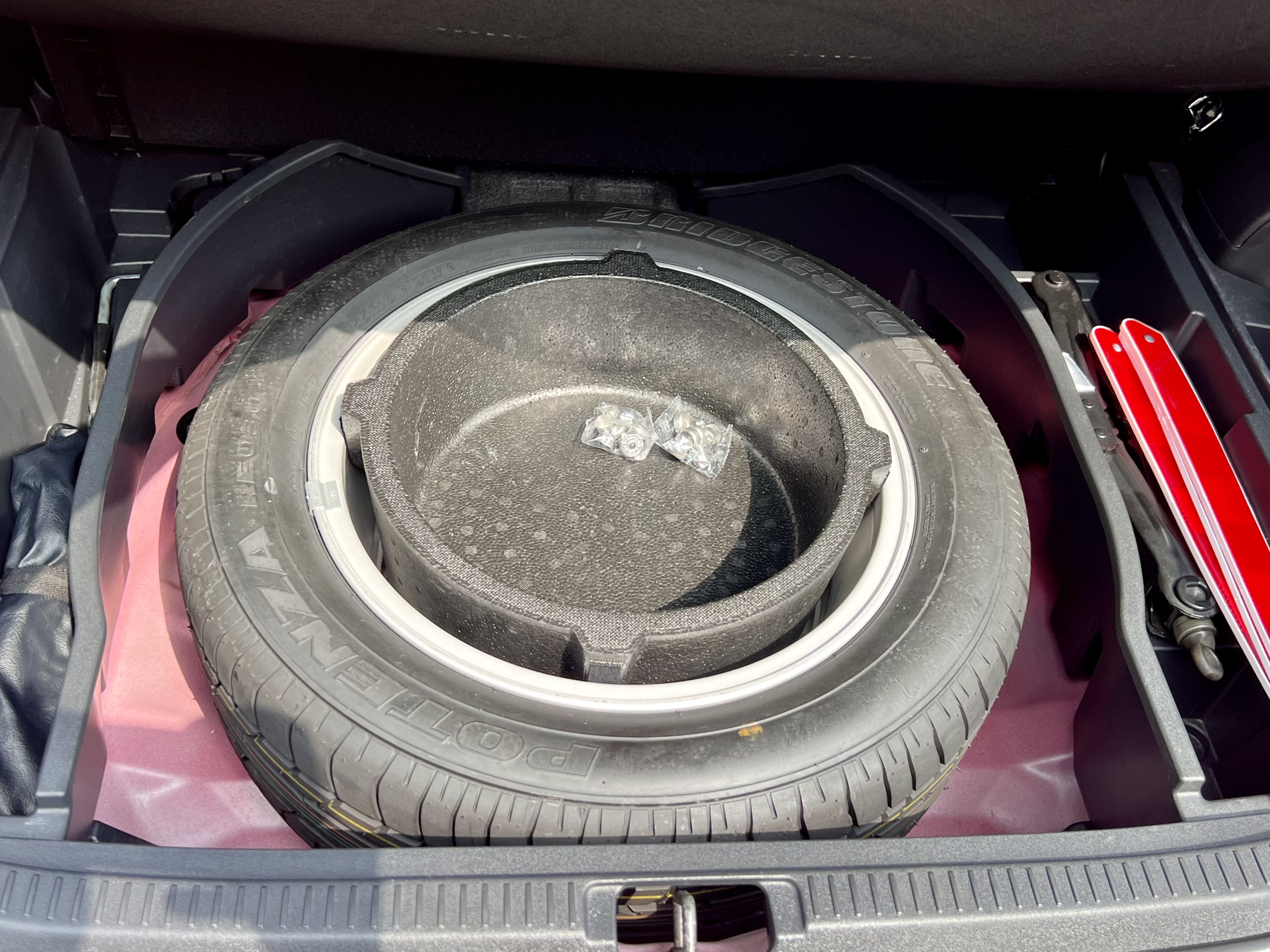 Toyota Zelas 2013 car image #14