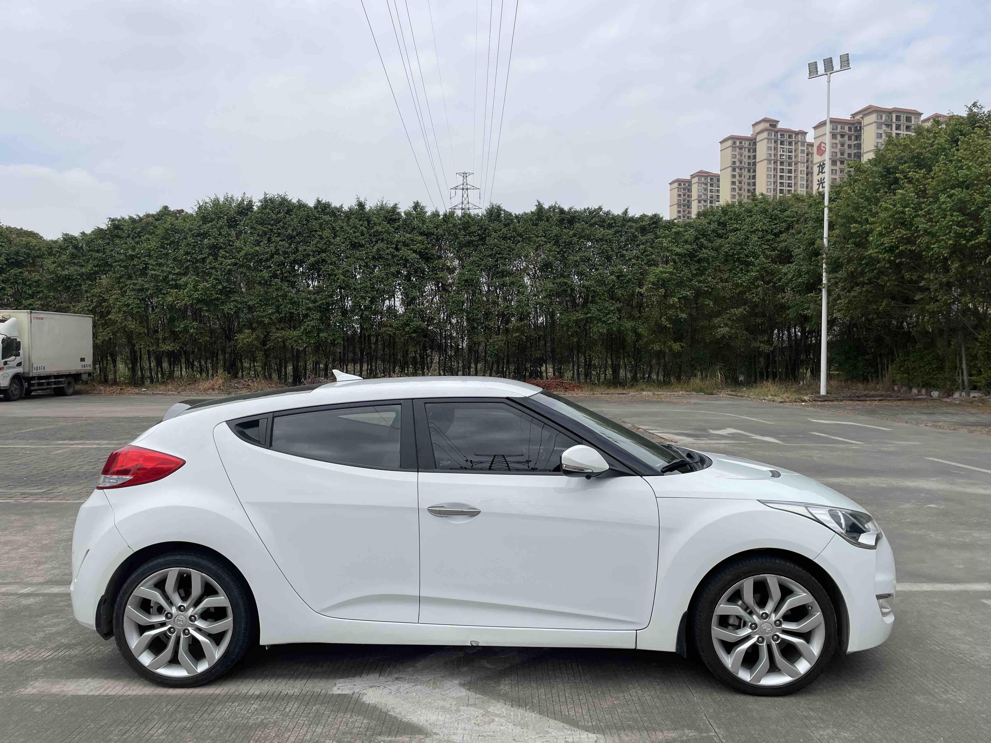 Hyundai Veloster 2012 صورة سيارة #14