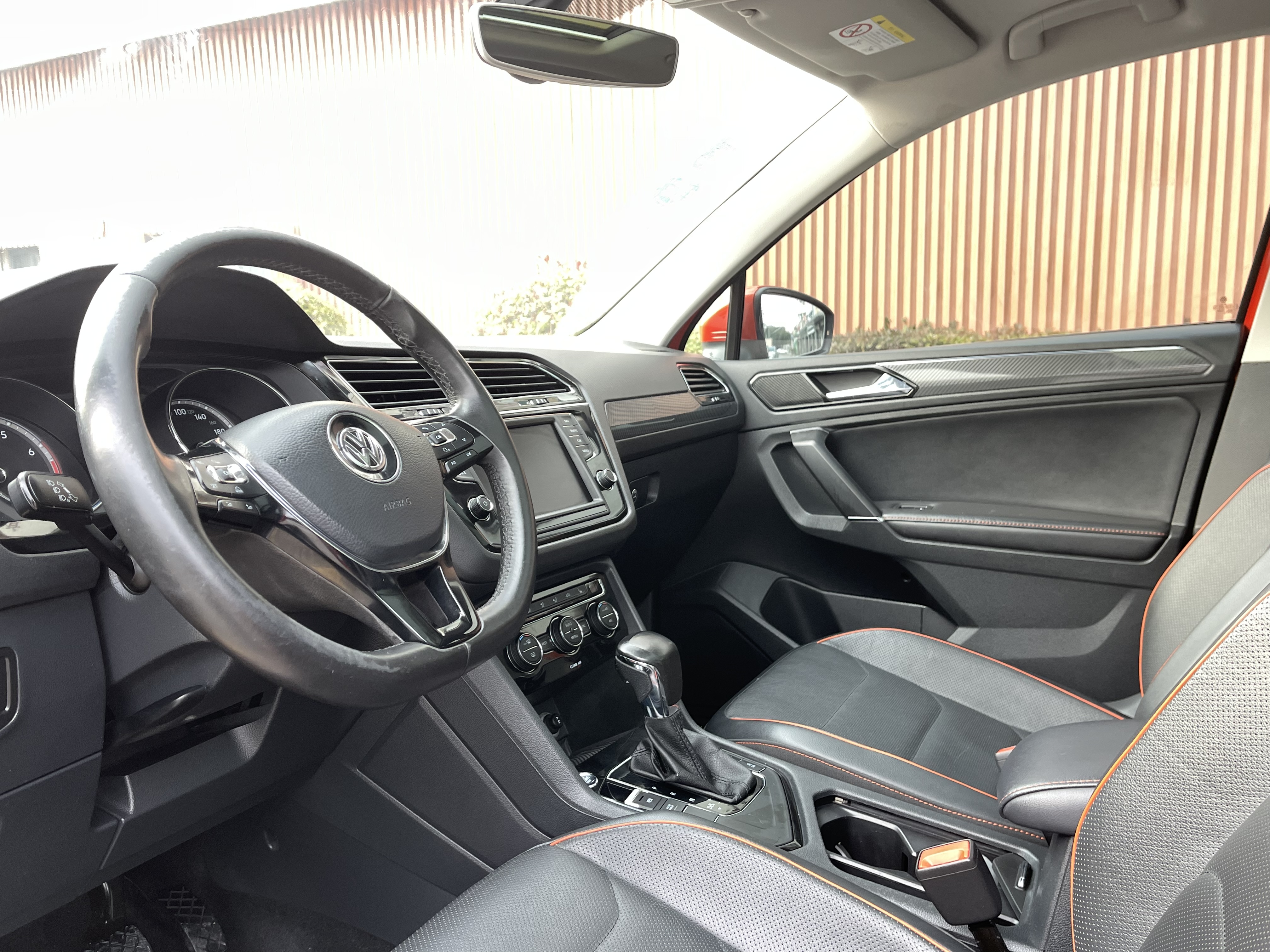 Volkswagen Tiguan L 2017 immagine di auto #14