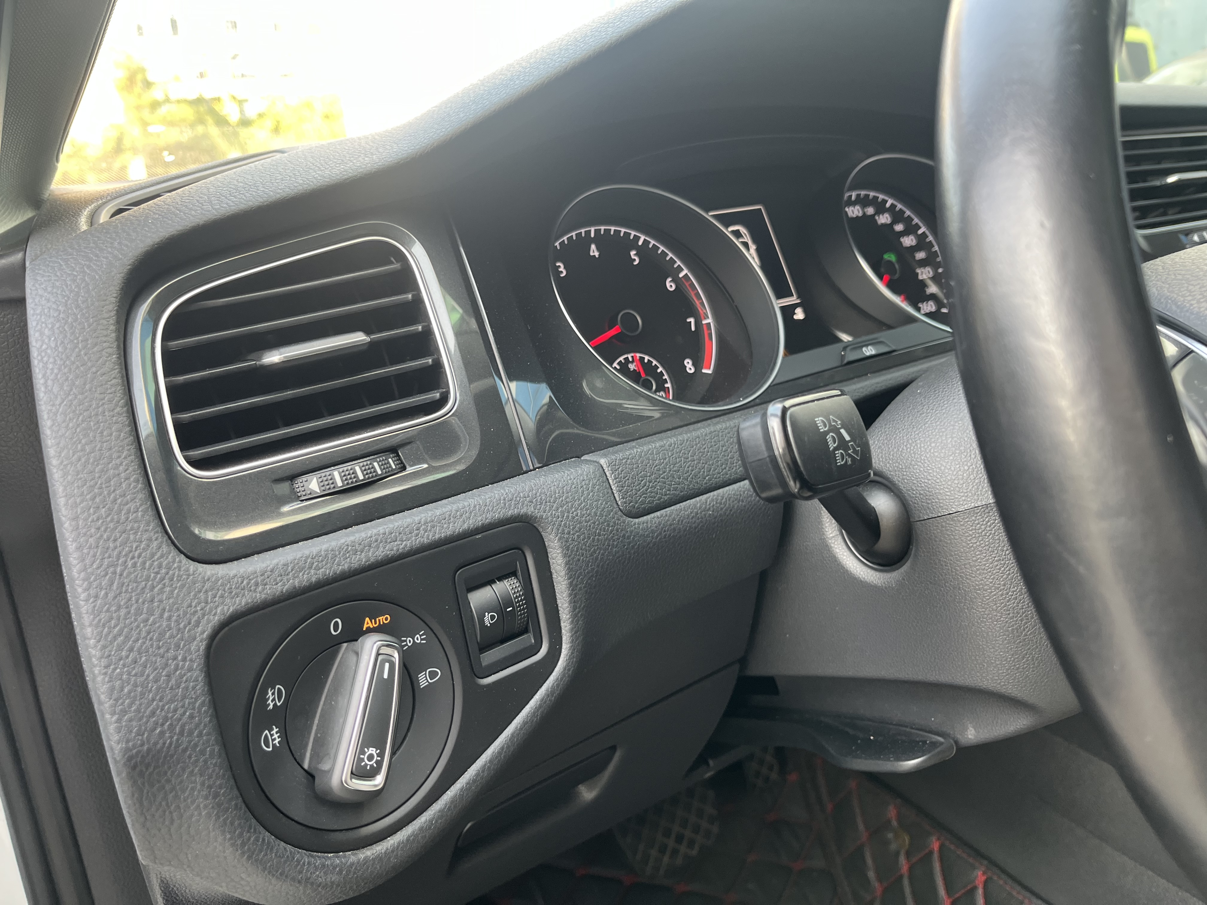 Volkswagen Golf 2017 car image #14