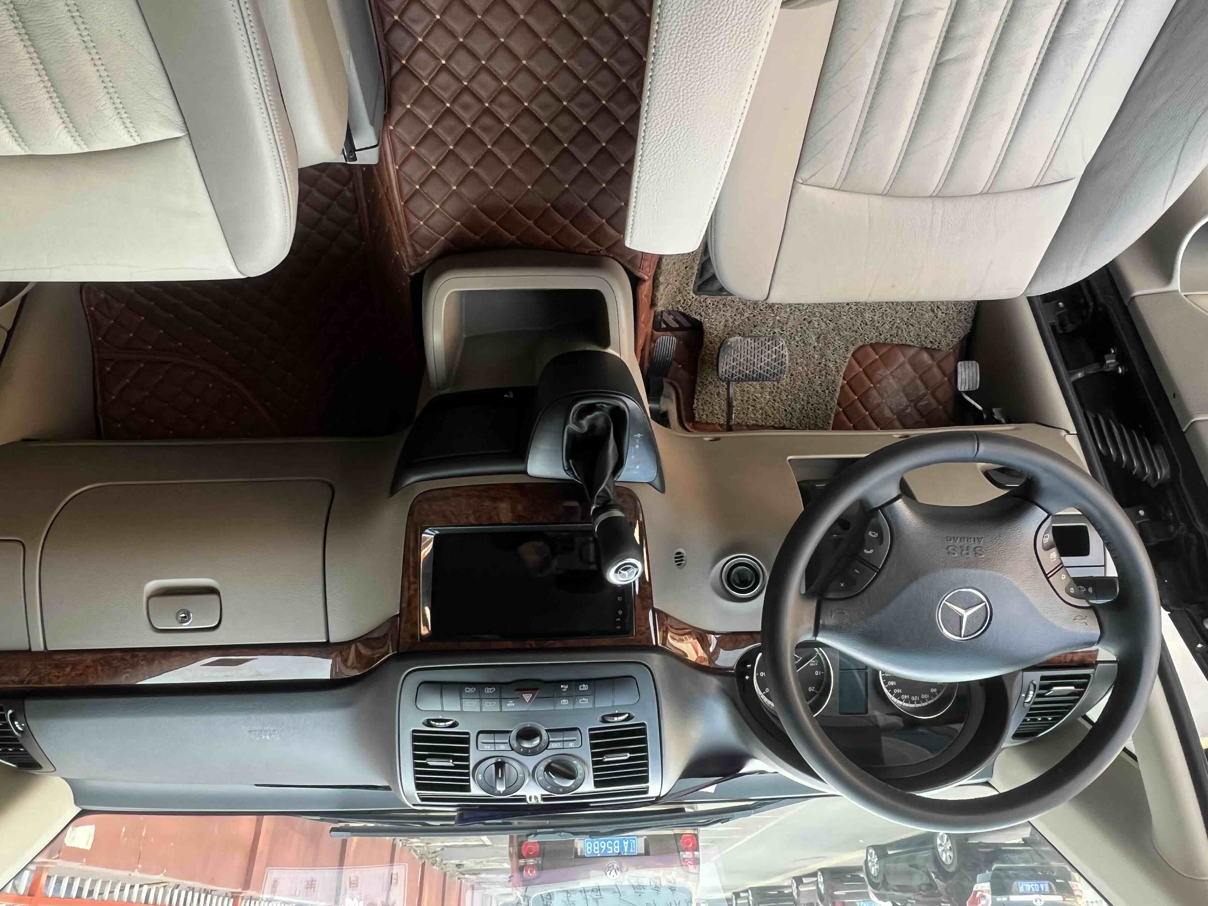 奔驰 唯雅诺 2015 汽车图片 #14