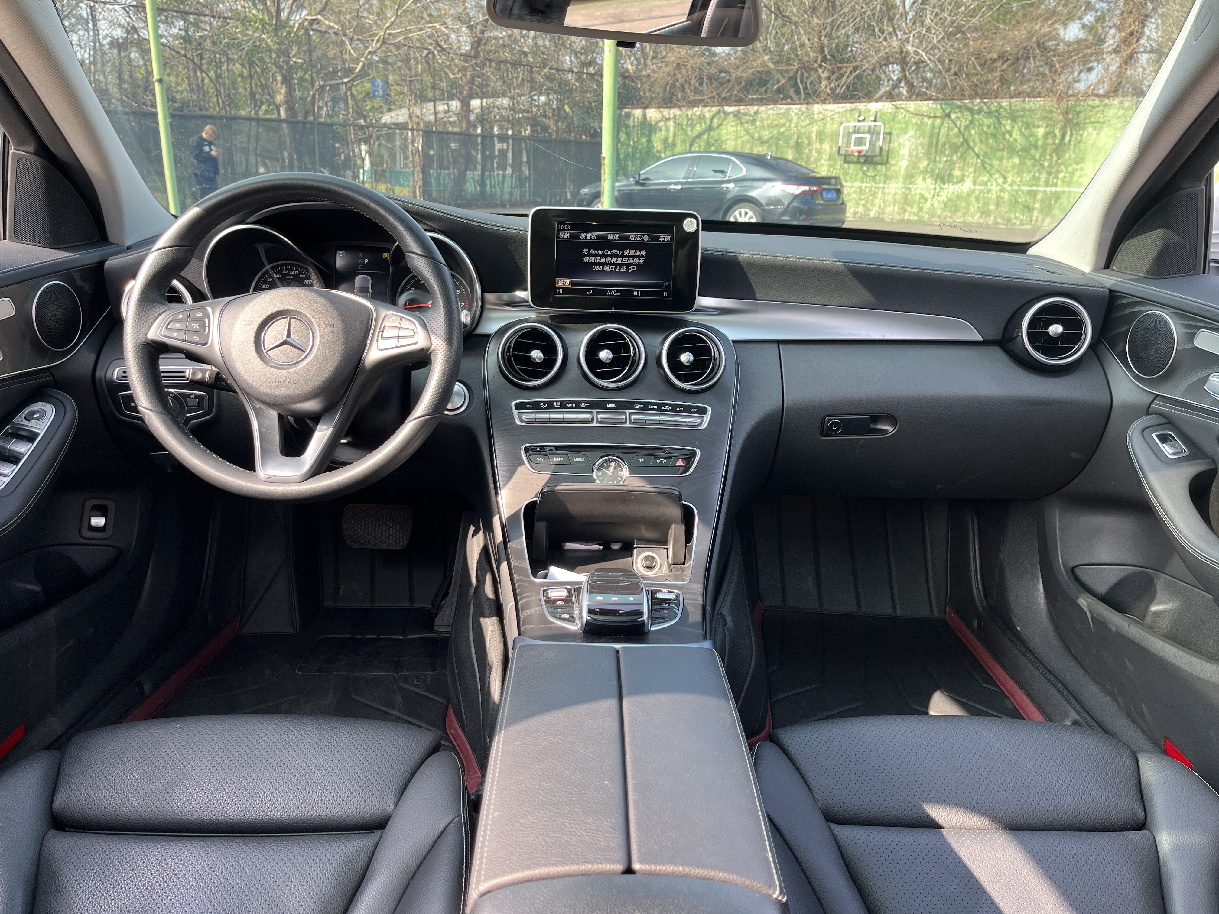 Mercedes-Benz C Class 2017 immagine di auto #14