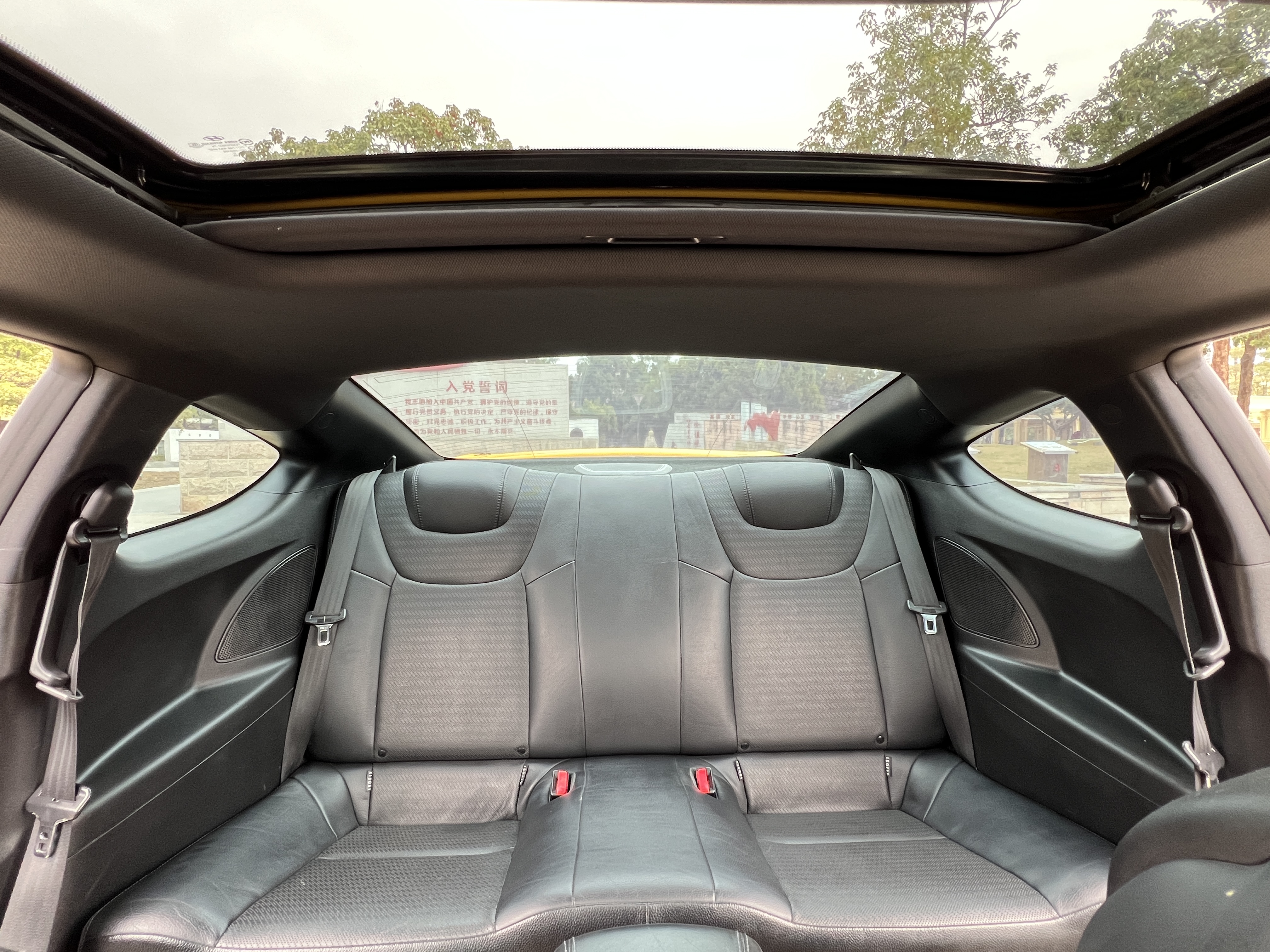 Hyundai Rohens-Coupe 2013 #14 Hyundai Rohens-Coupe 2013 car image #14