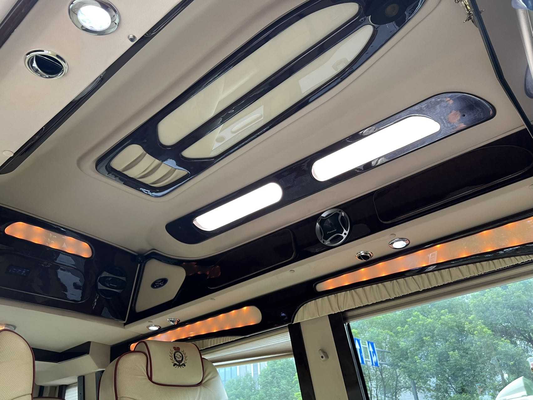 Ford E350 2010 image de voiture #14