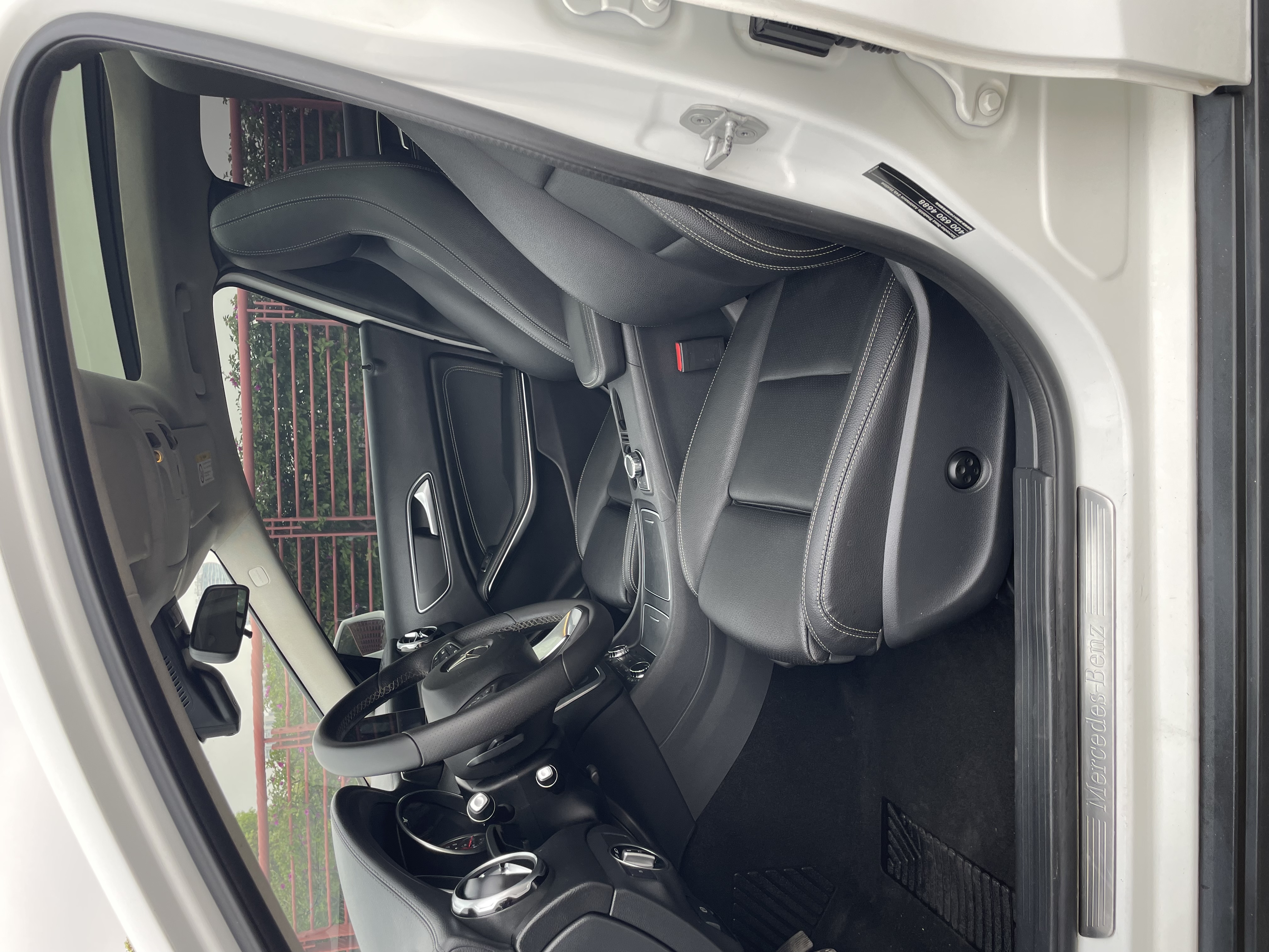 Mercedes-Benz GLA Class 2017 car image #14