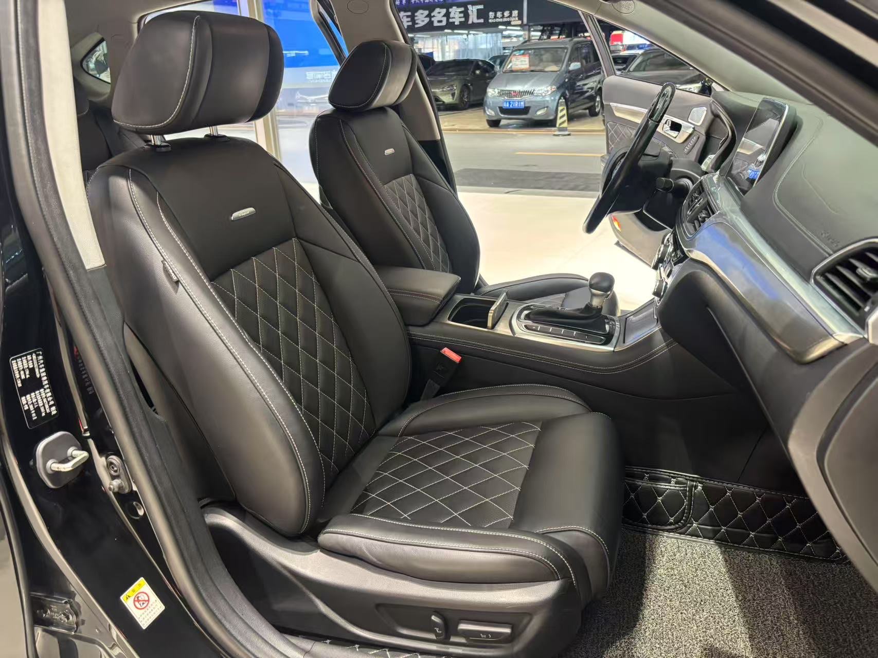 GAC Trumpchi GA8 2019 #14 GAC Trumpchi GA8 2019 car image #14