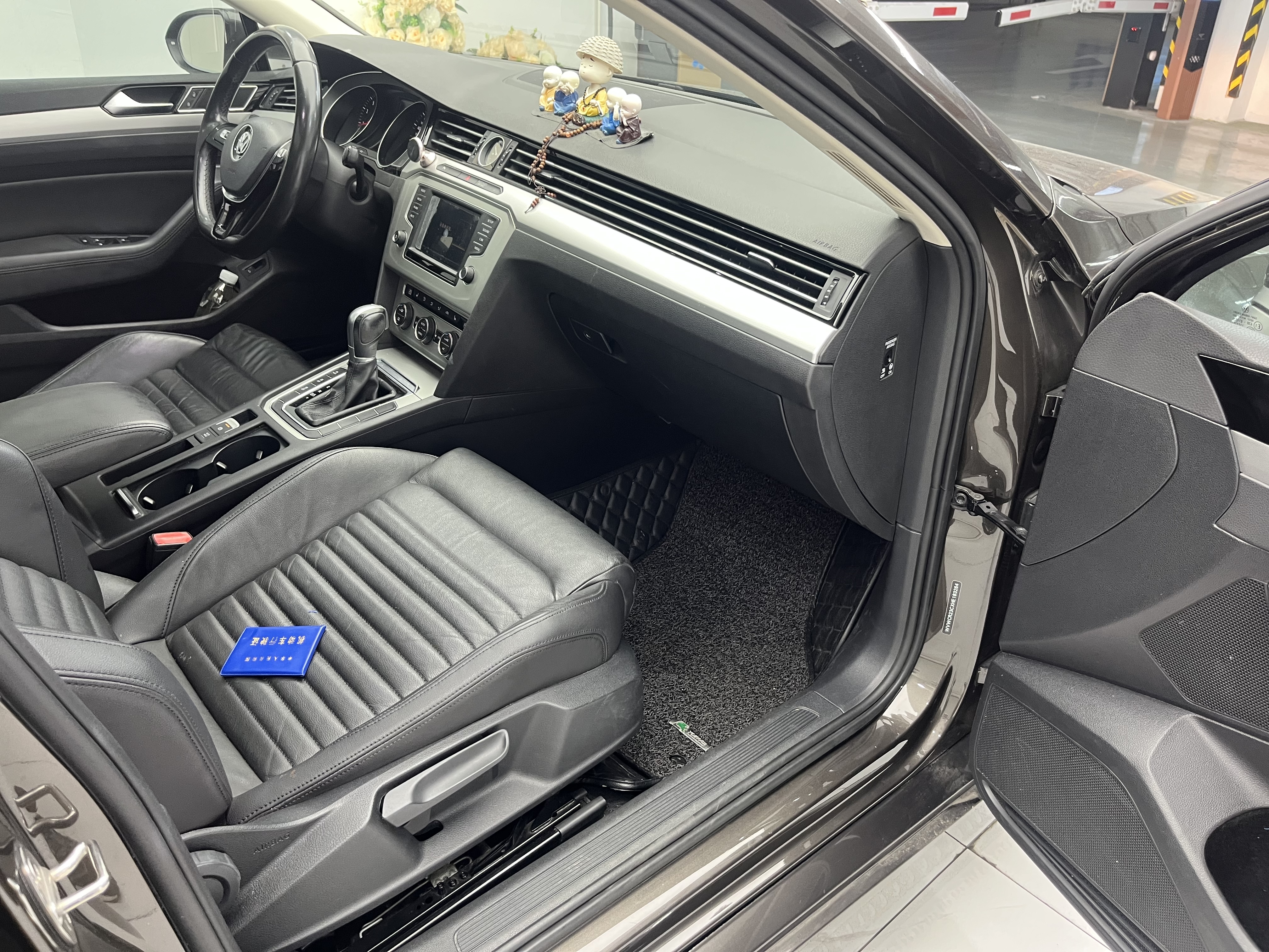 Volkswagen Passat Variant 2017 immagine di auto #14