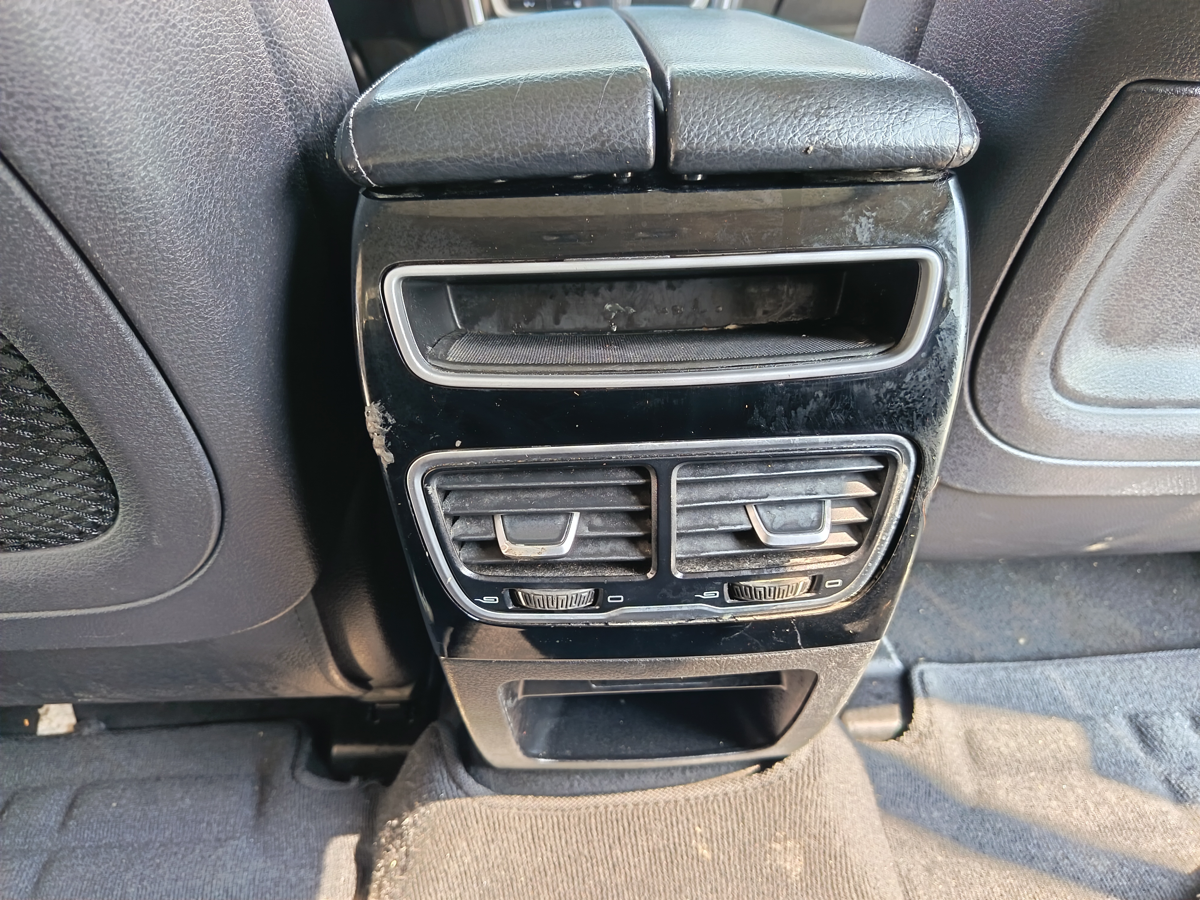 GEELY Ulion 2018 car image #14