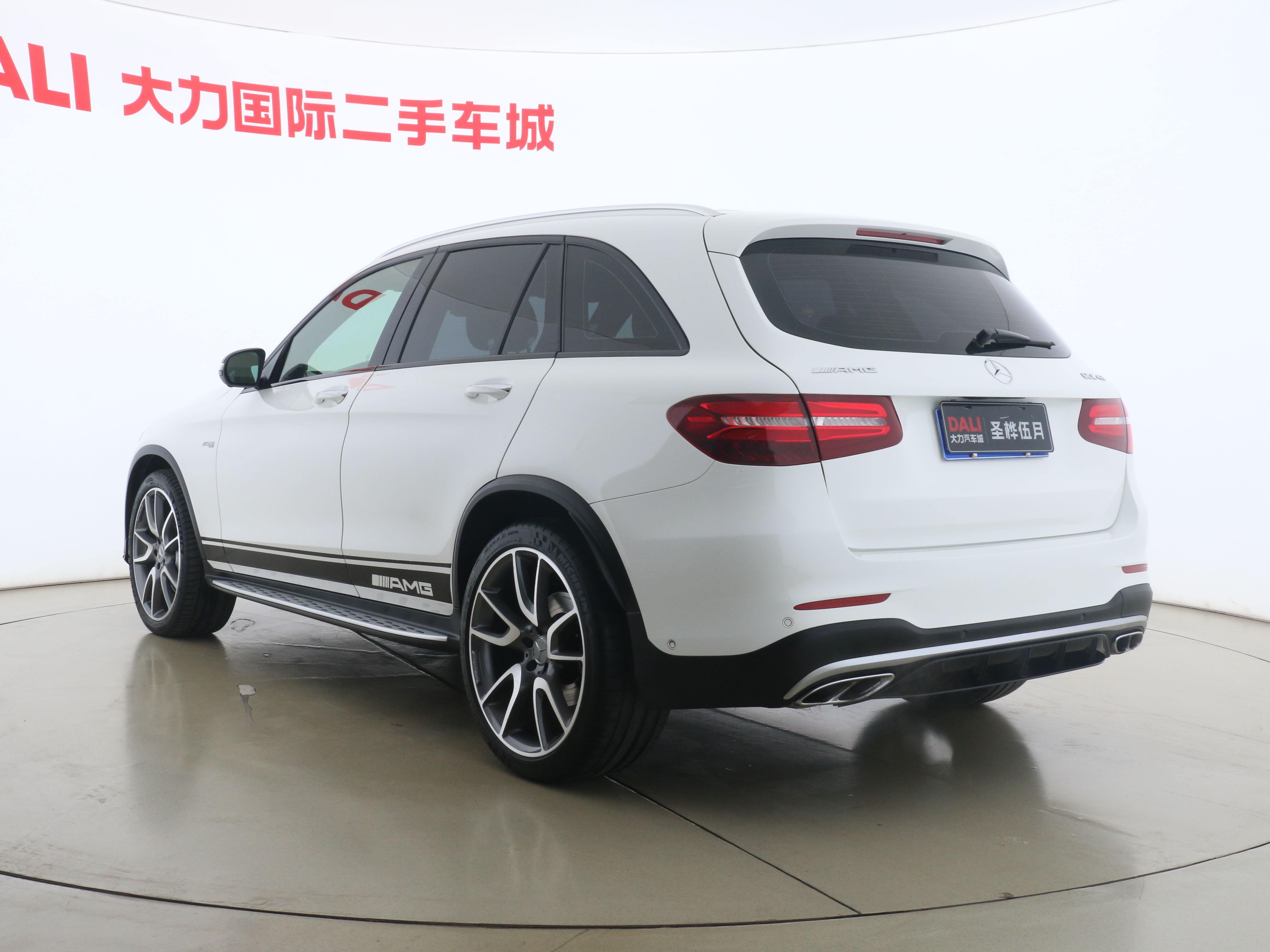 Mercedes-Benz GLC AMG 2018 immagine di auto #14