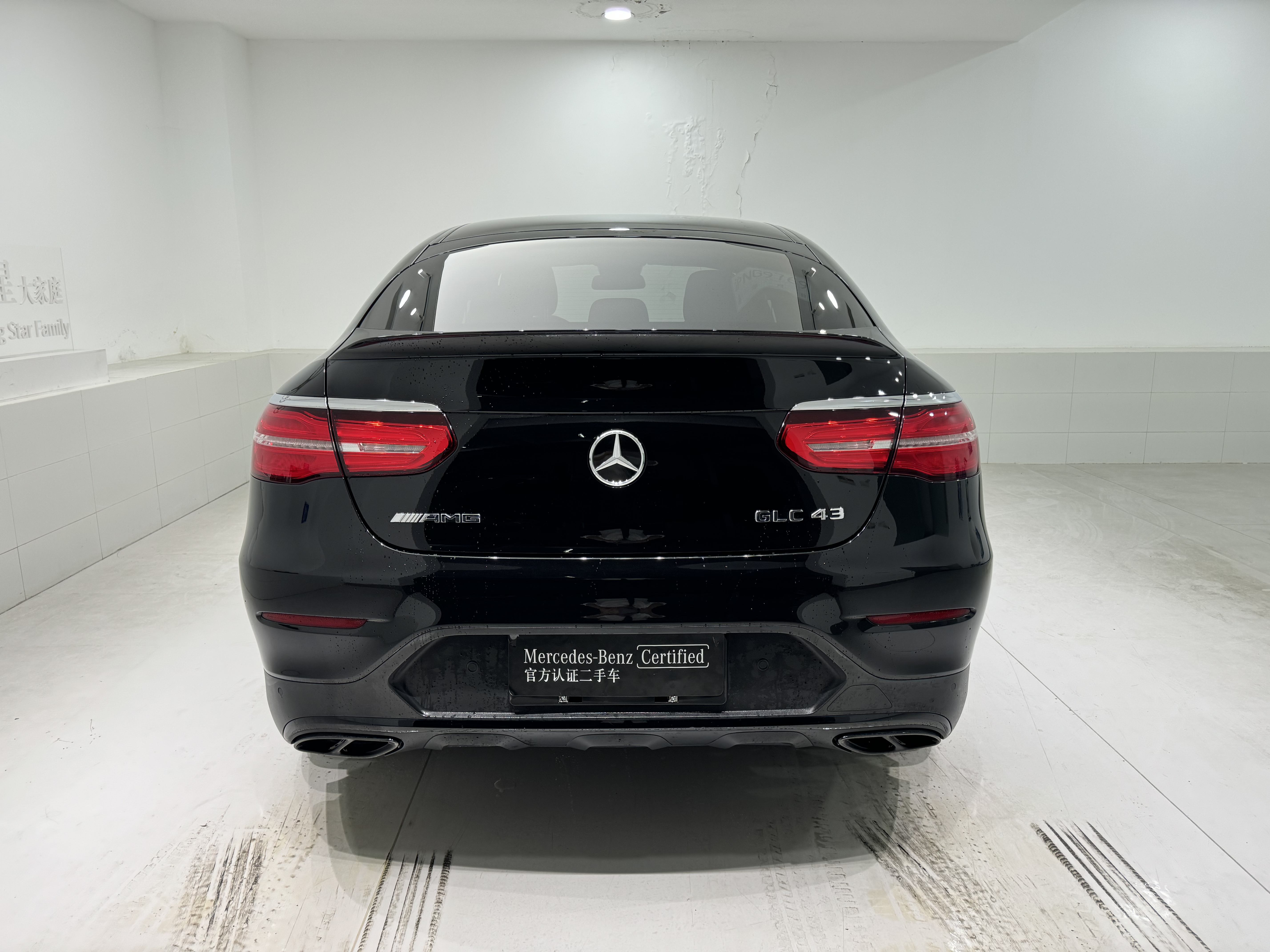 Mercedes-Benz GLC Coupe AMG 2018 изображение автомобиля #14