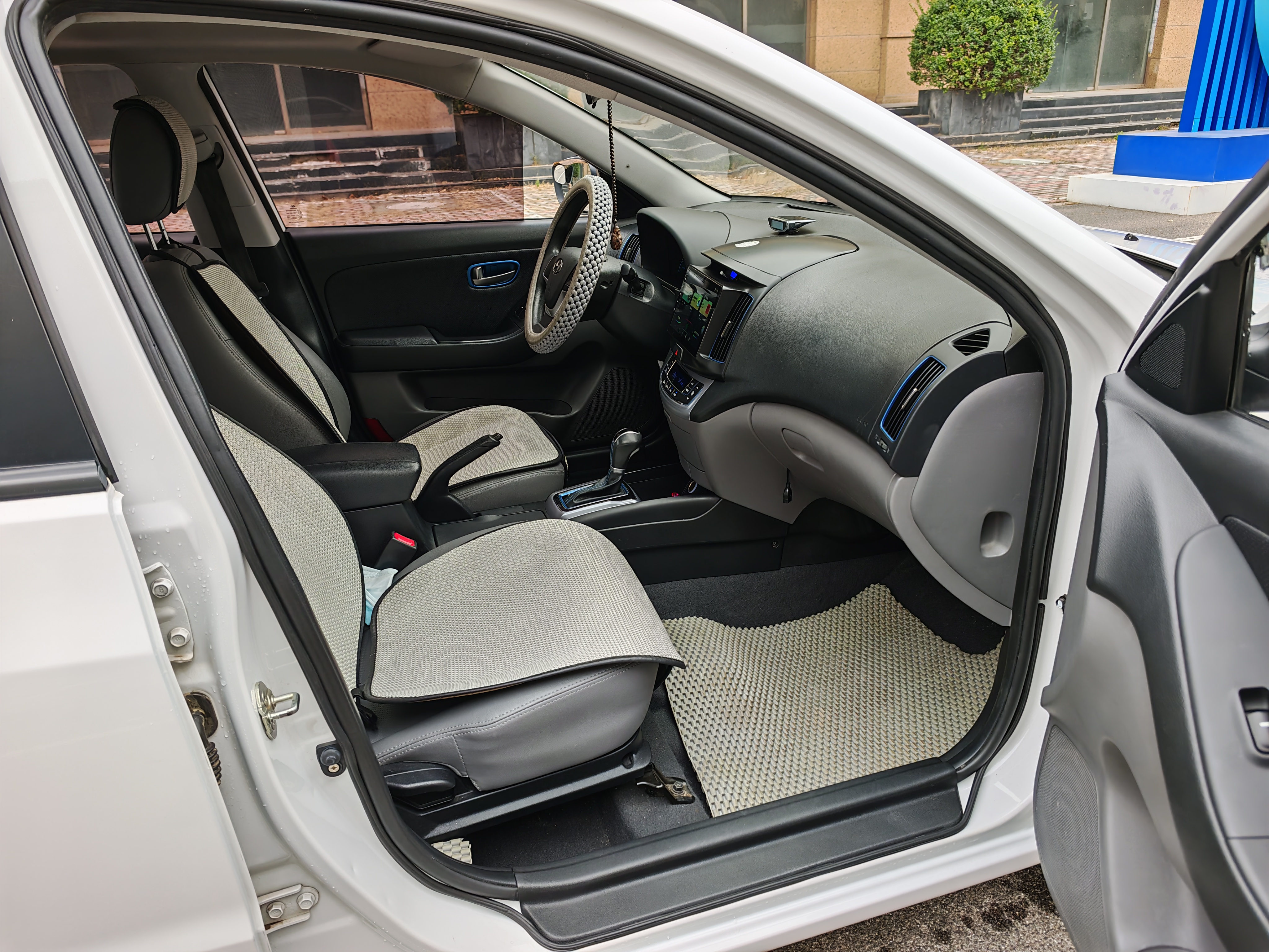 Hyundai Elantra EV 2017 #14 Hyundai Elantra EV 2017 car image #14