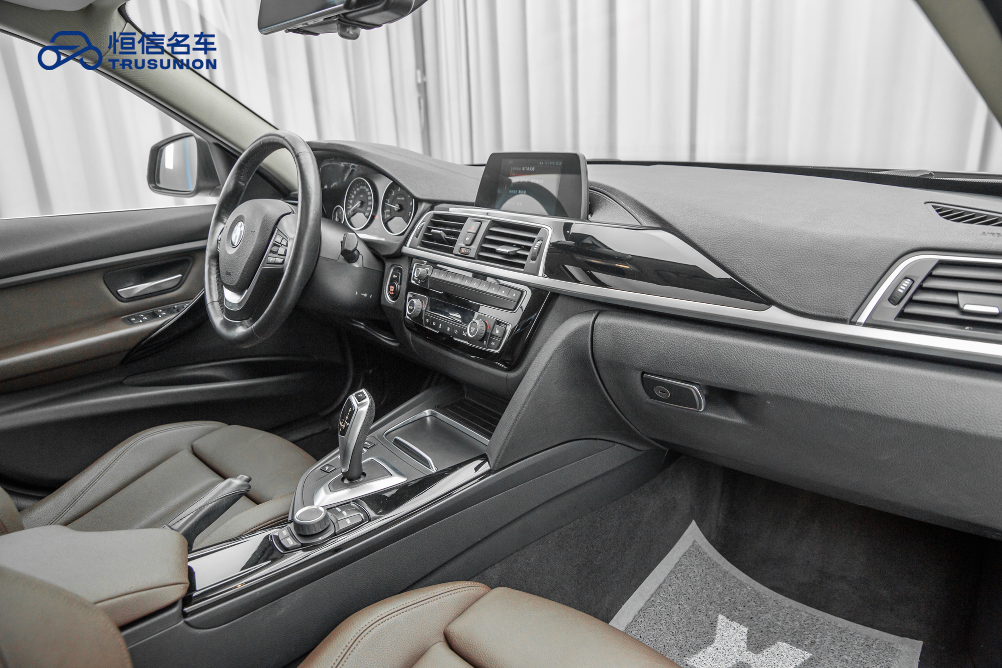 BMW 3 Series 2018 #14 BMW 3 Series 2018 car image #14