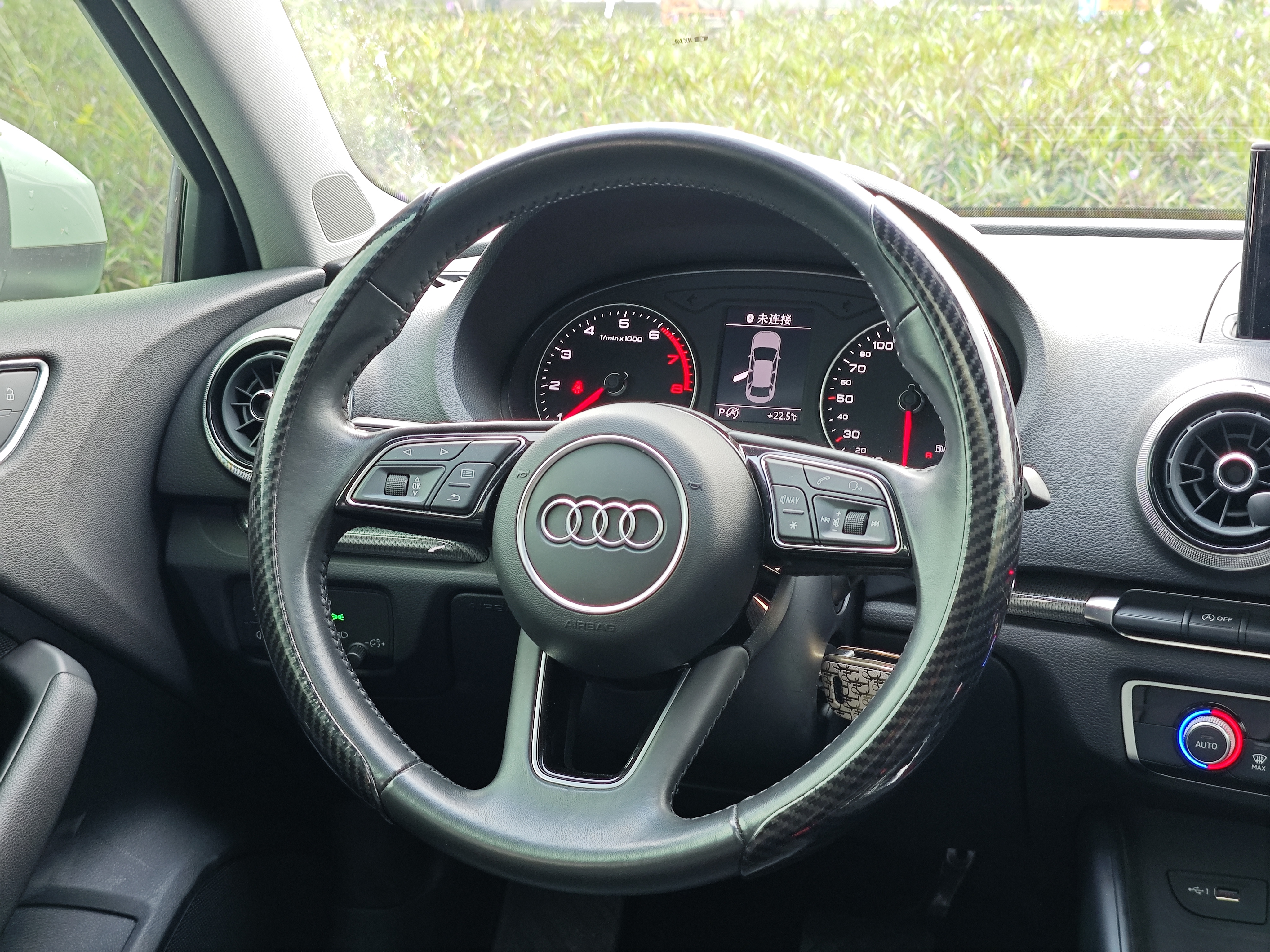Audi A3 2018 car image #14