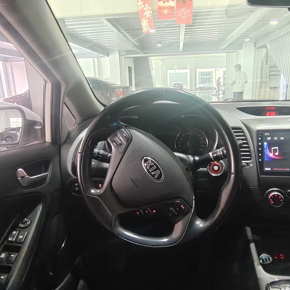 Kia K3 2018 car image #14