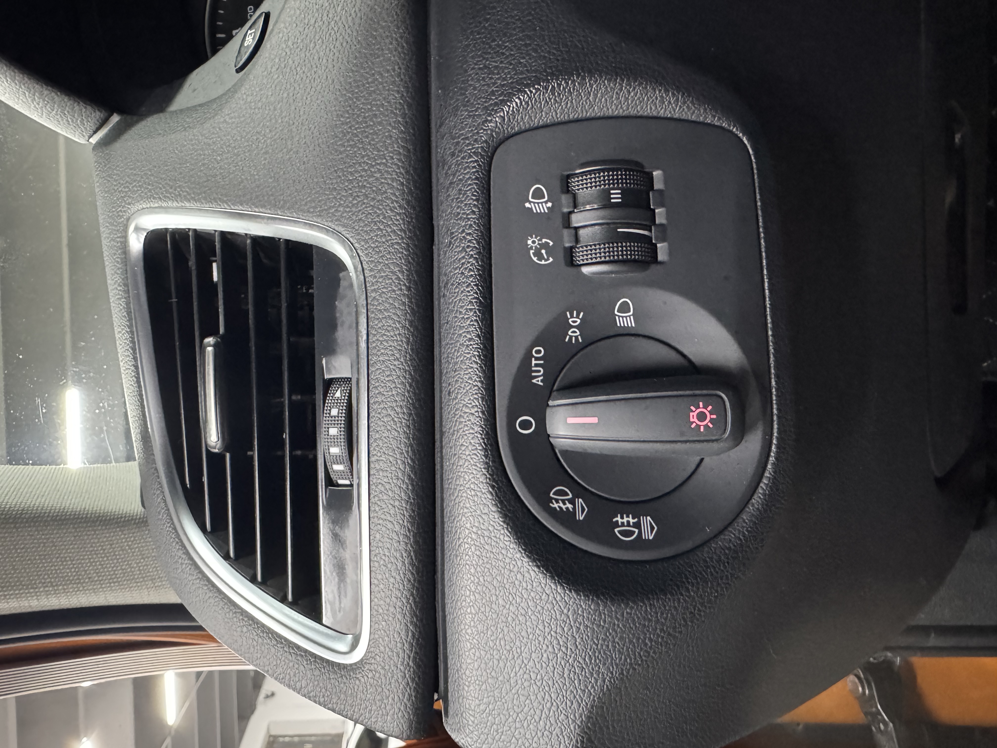 Audi 2014 car image #14