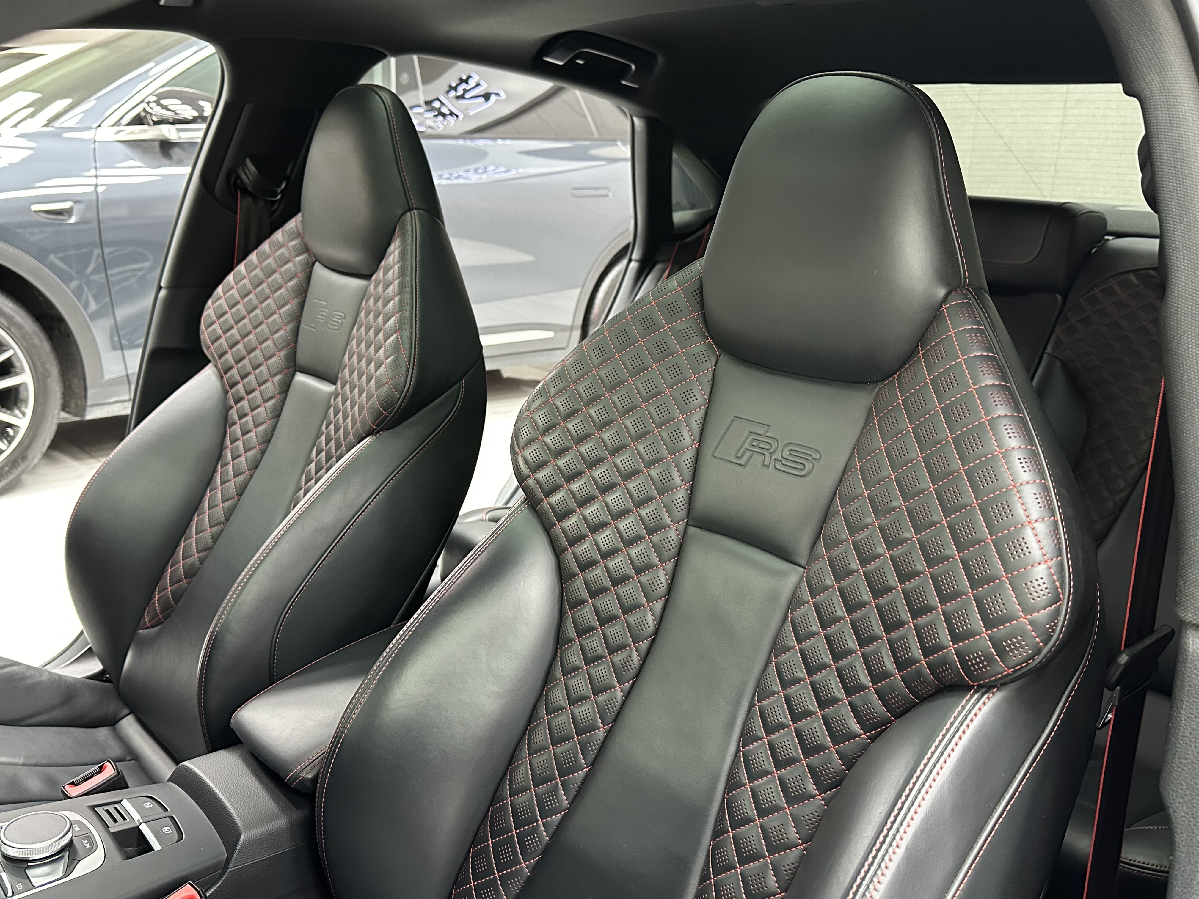 Audi RS 3 2019 #14 Audi RS 3 2019 car image #14