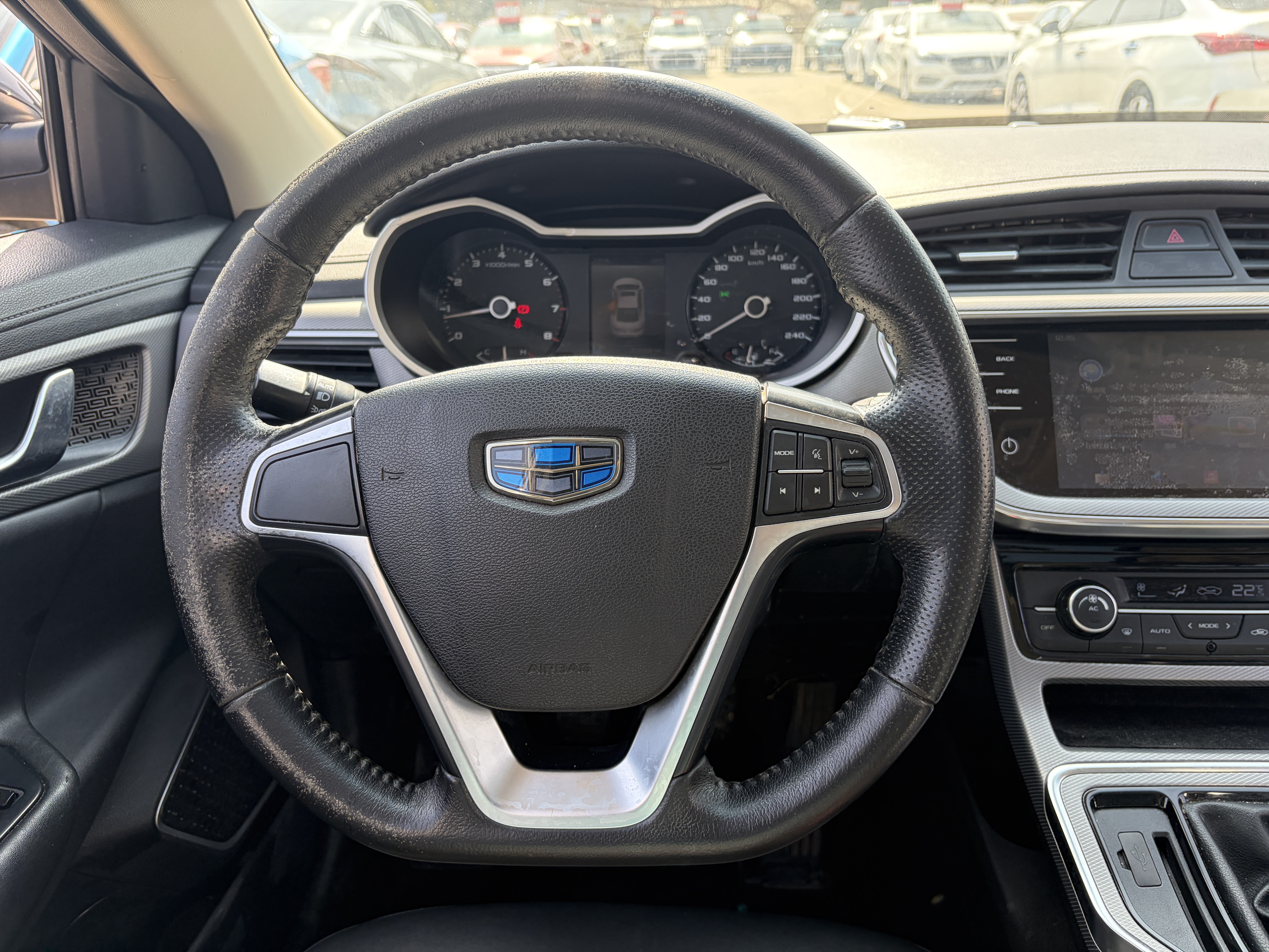 Emgrand GL 2018 #14 Emgrand GL 2018 car image #14